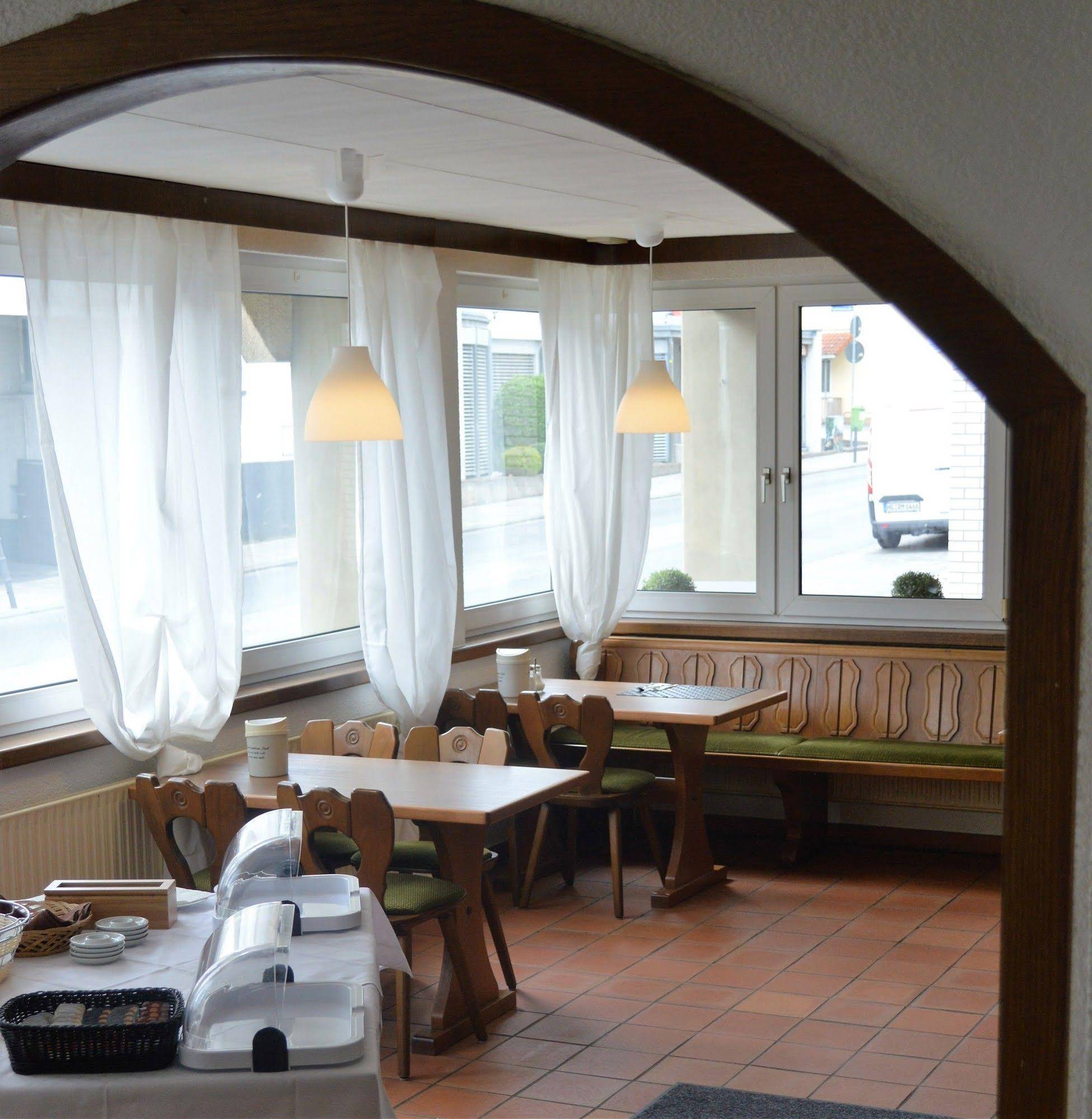 Hotel zum Brunnen