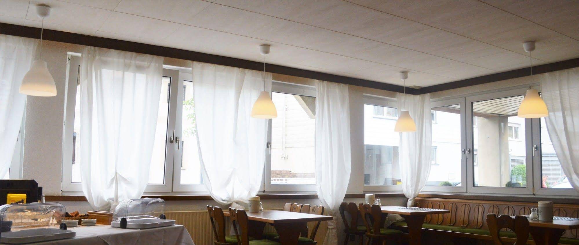 Hotel zum Brunnen