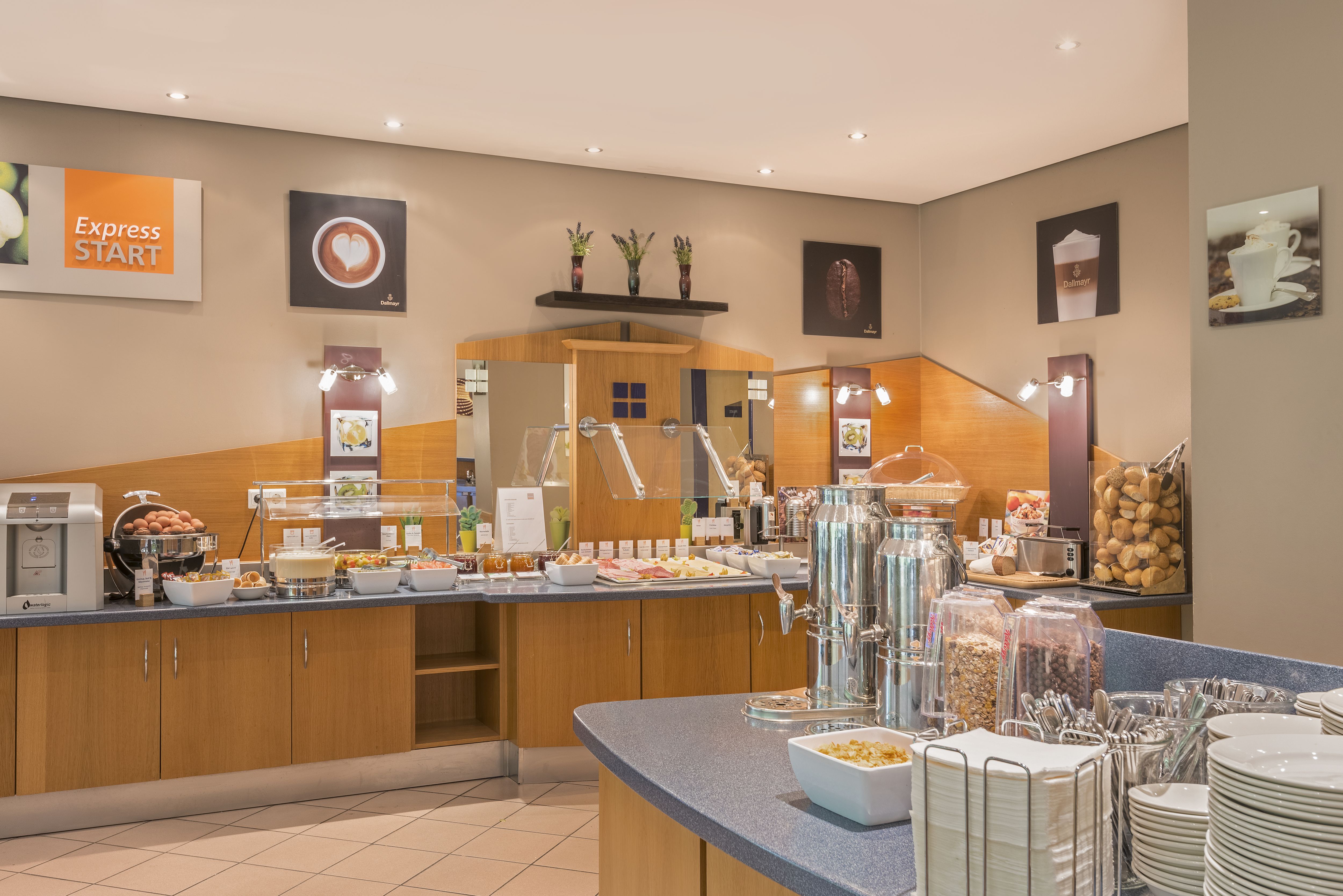 Holiday Inn Express Cologne - Troisdorf
