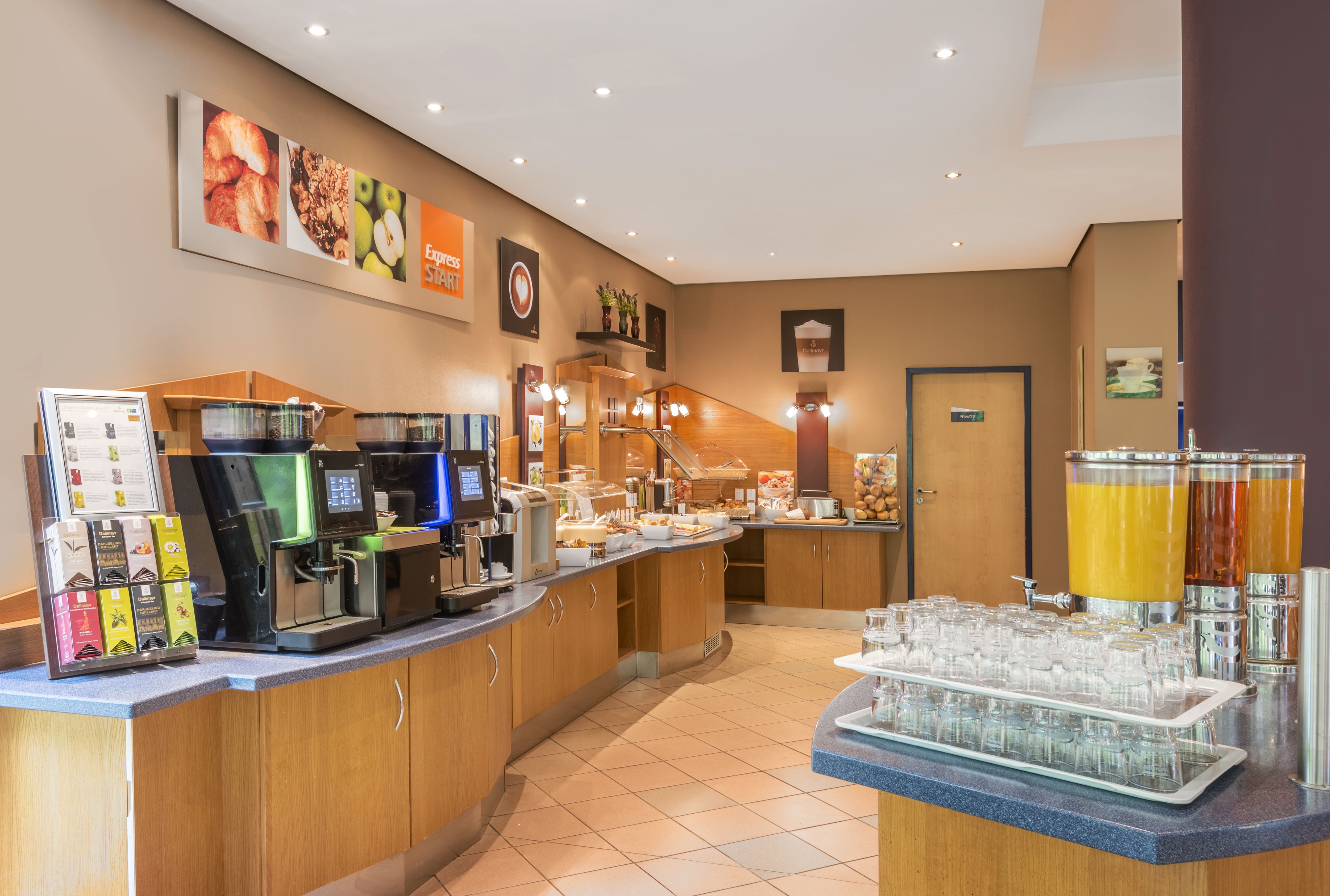 Holiday Inn Express Cologne - Troisdorf