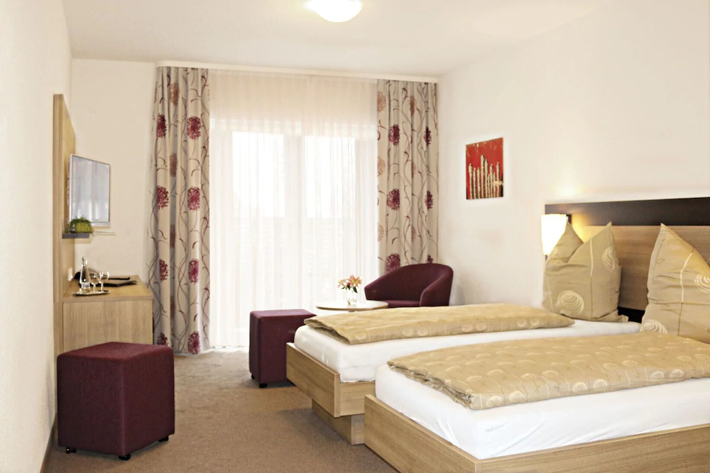 Garni Hotel Zum Hirsch
