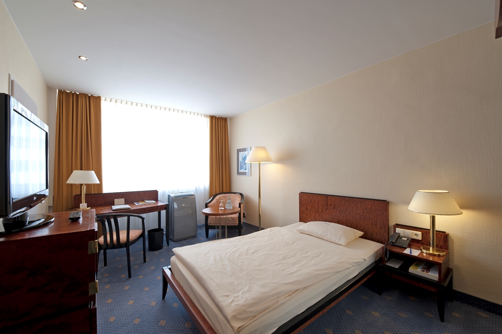 Premier Inn Saarbrücken City Centre Hotel