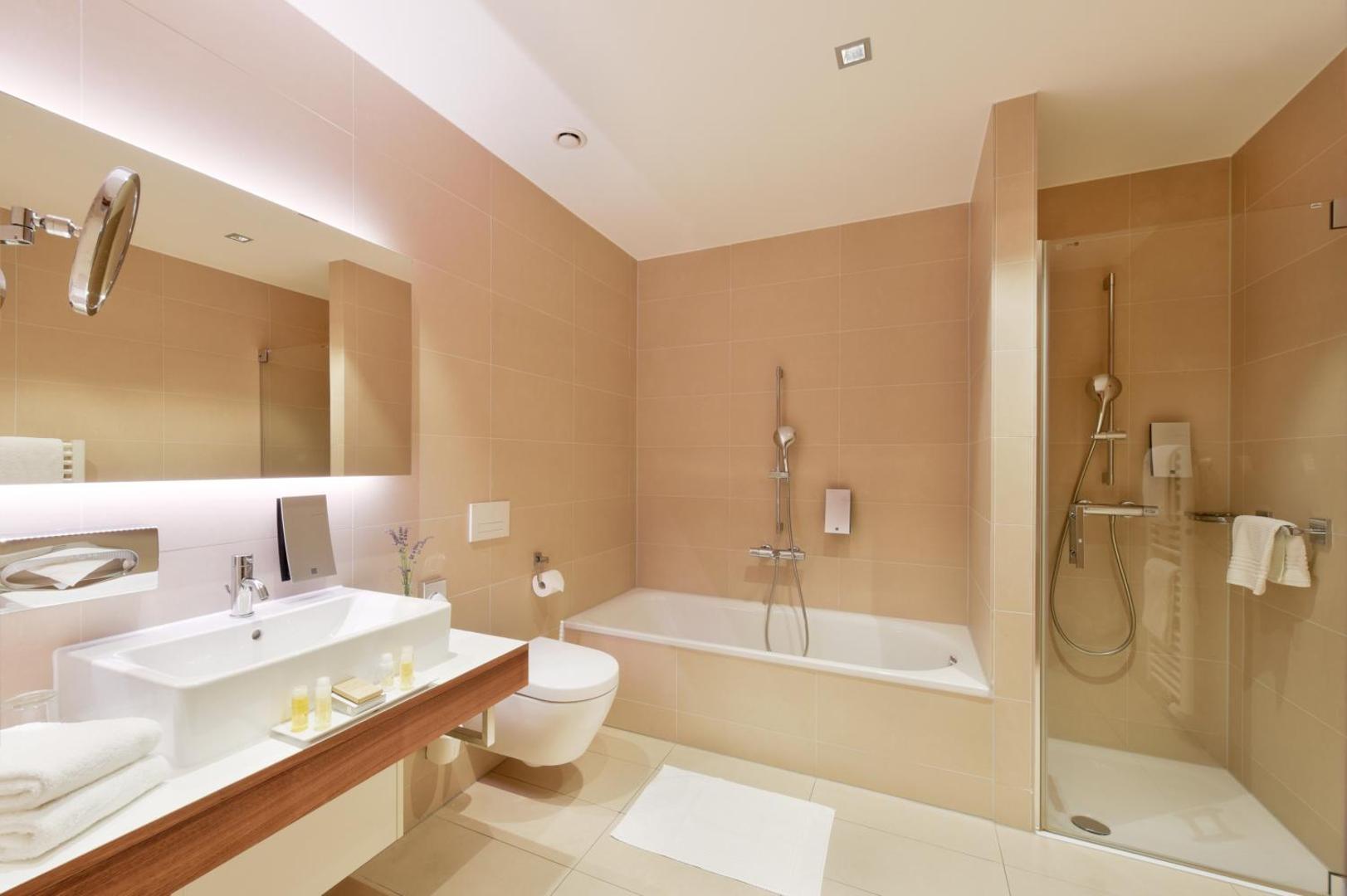 Amedia Plaza Dresden, Trademark Collection by Wyndham