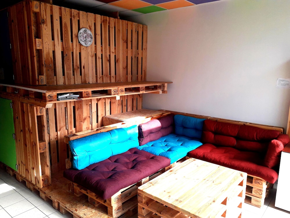 Fox-Box Apt