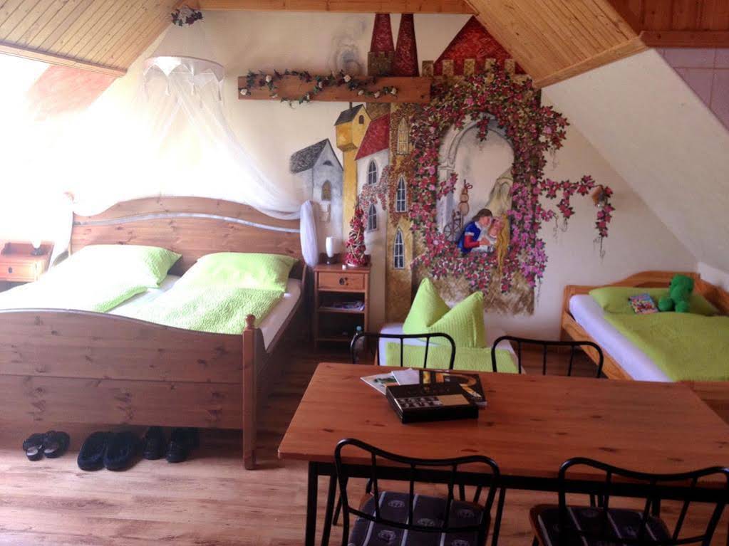 Gästezimmer Am Märchenbrunnen