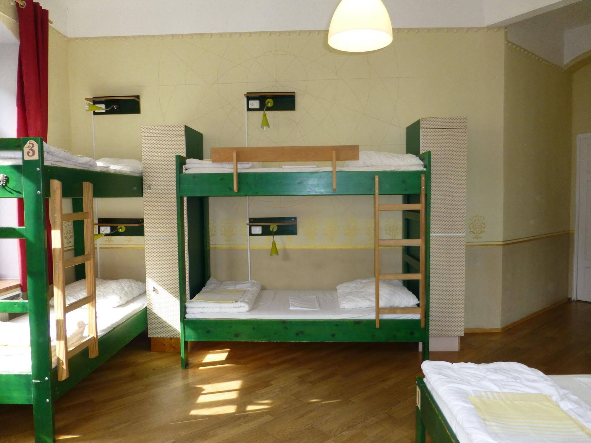 Hostel Mondpalast