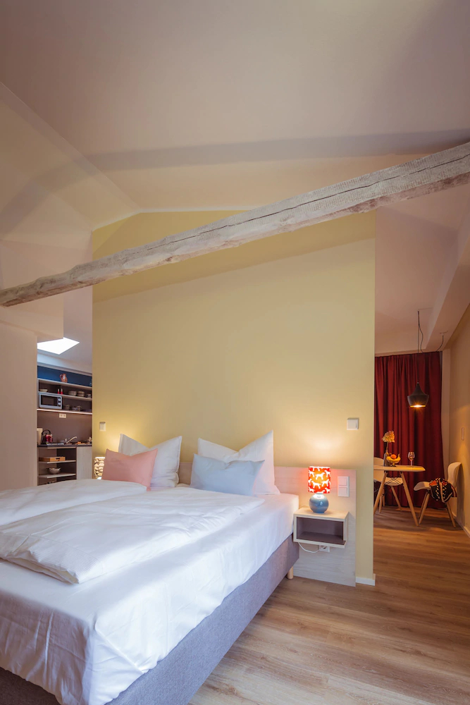Little Suite Apartments