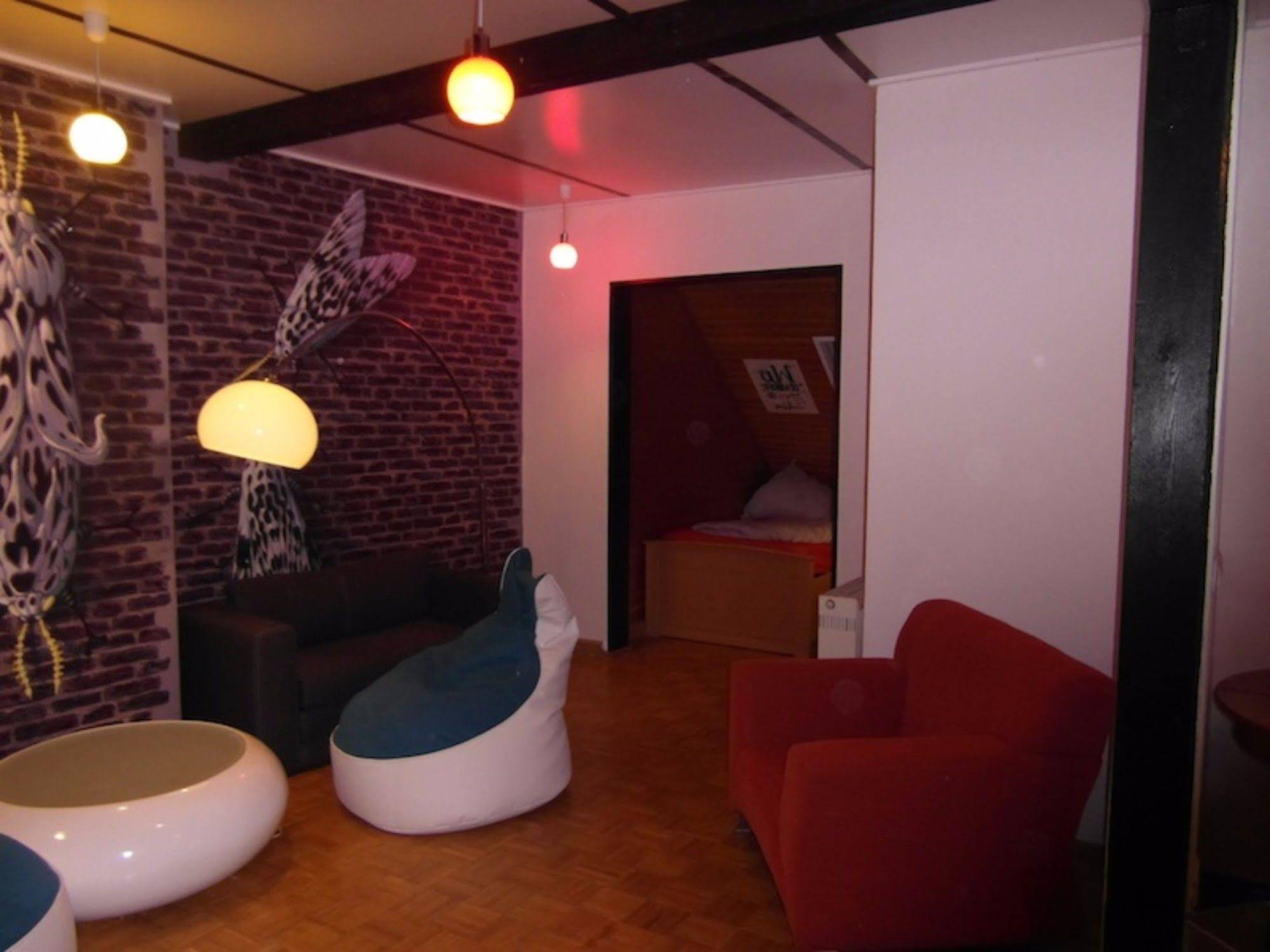 Homeplanet Hostel
