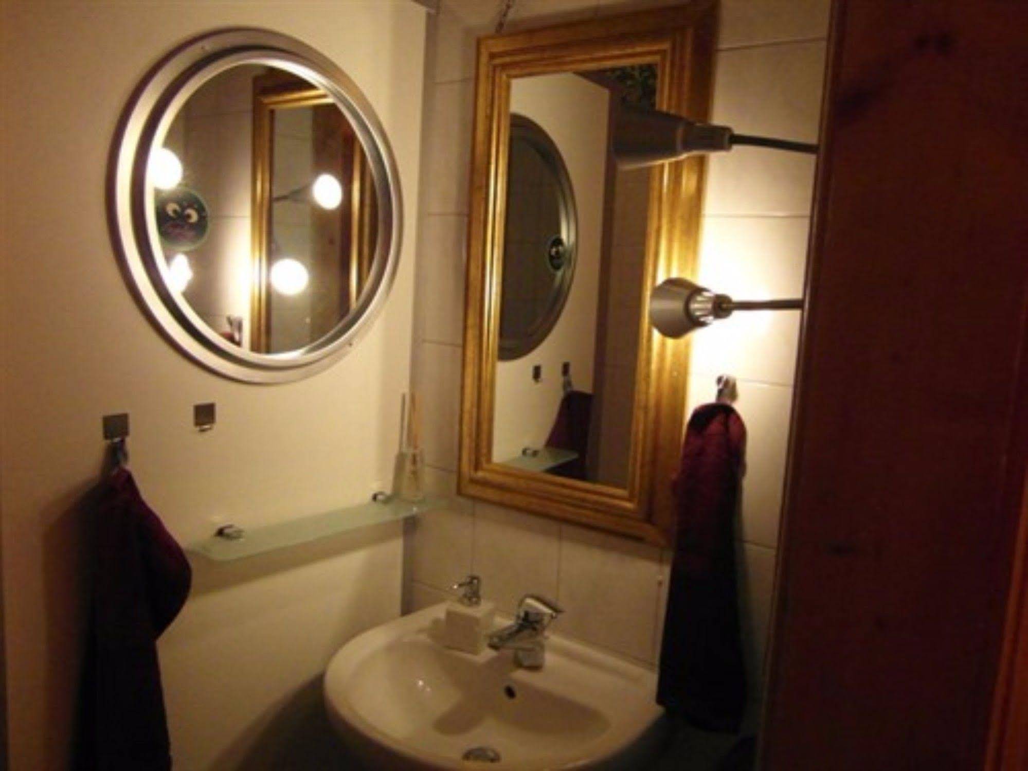 Homeplanet Hostel