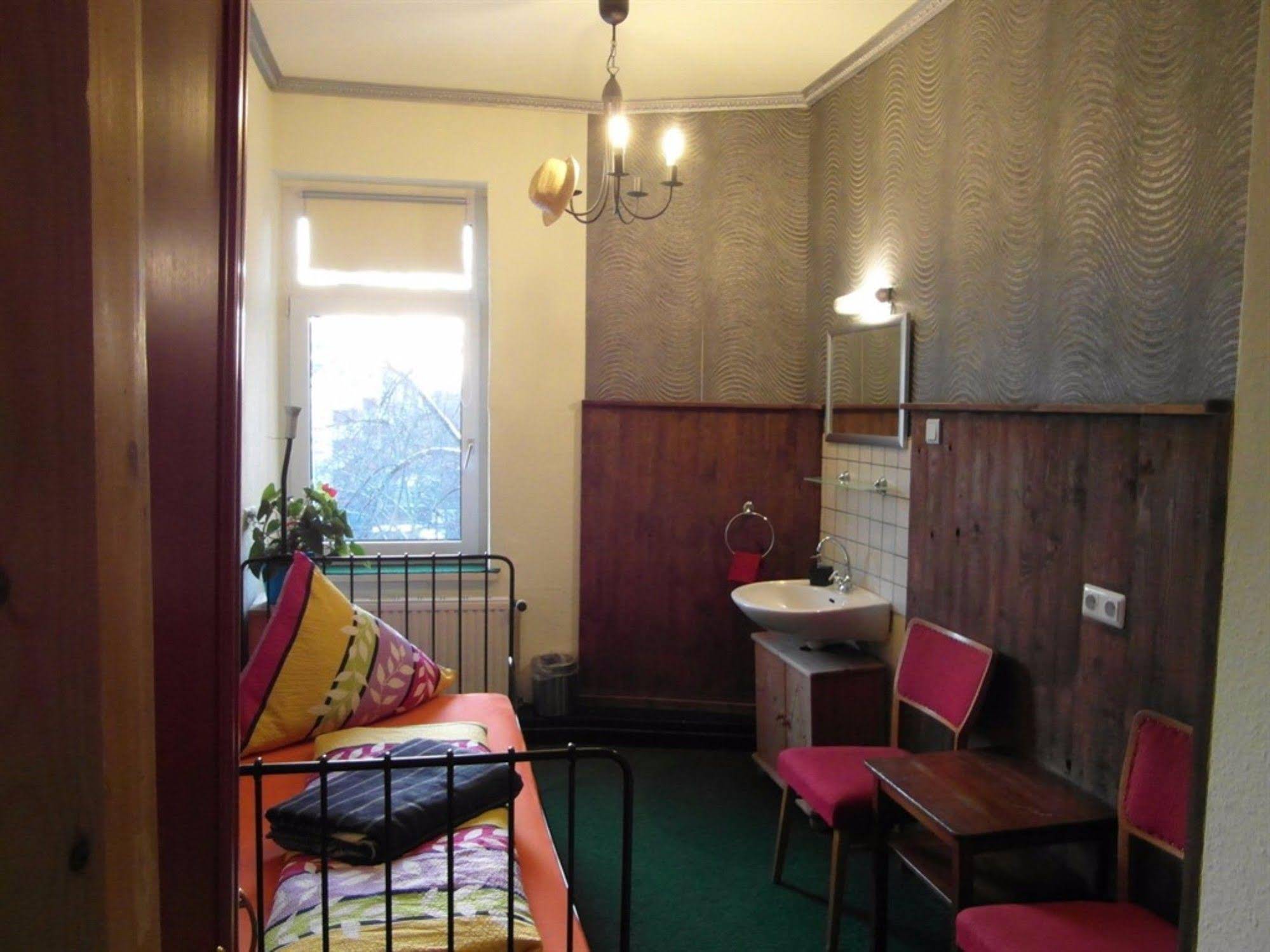 Homeplanet Hostel