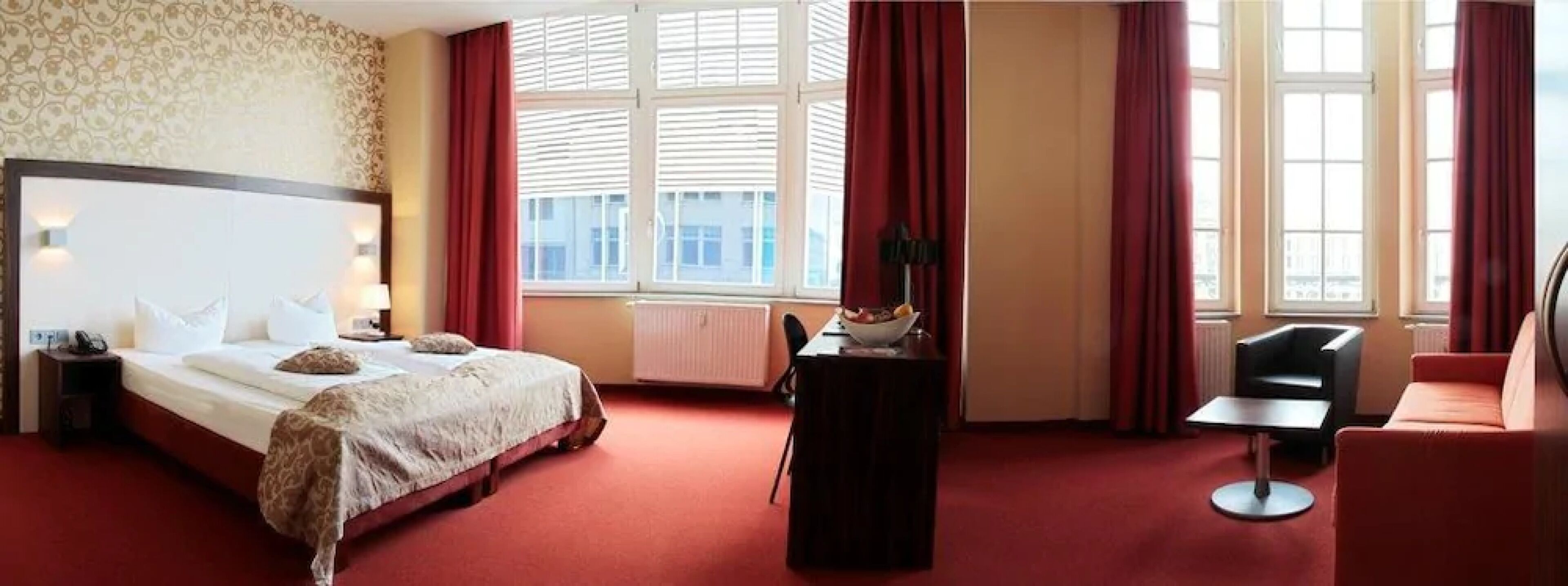Royal International Leipzig