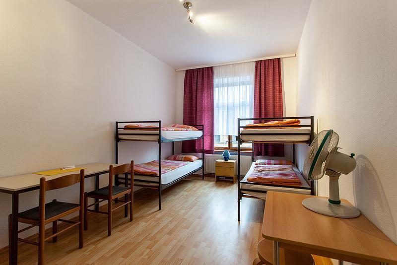 Space Hotel & Hostel Leipzig