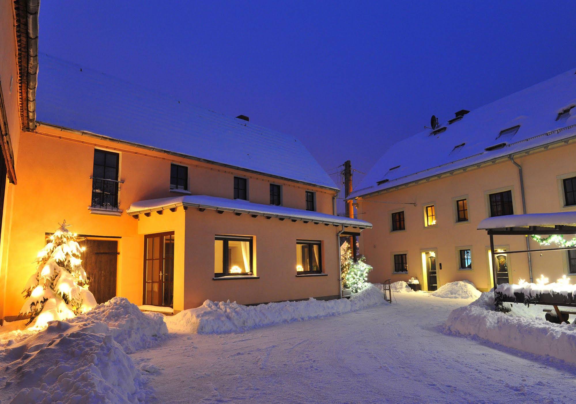 Marlis Pension