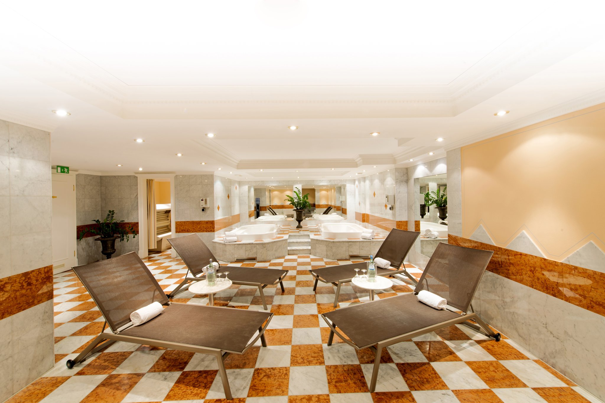 DORMERO Hotel Halle