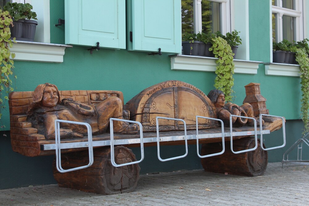 Heinrich's Pension & Cafe-Wirtschaft