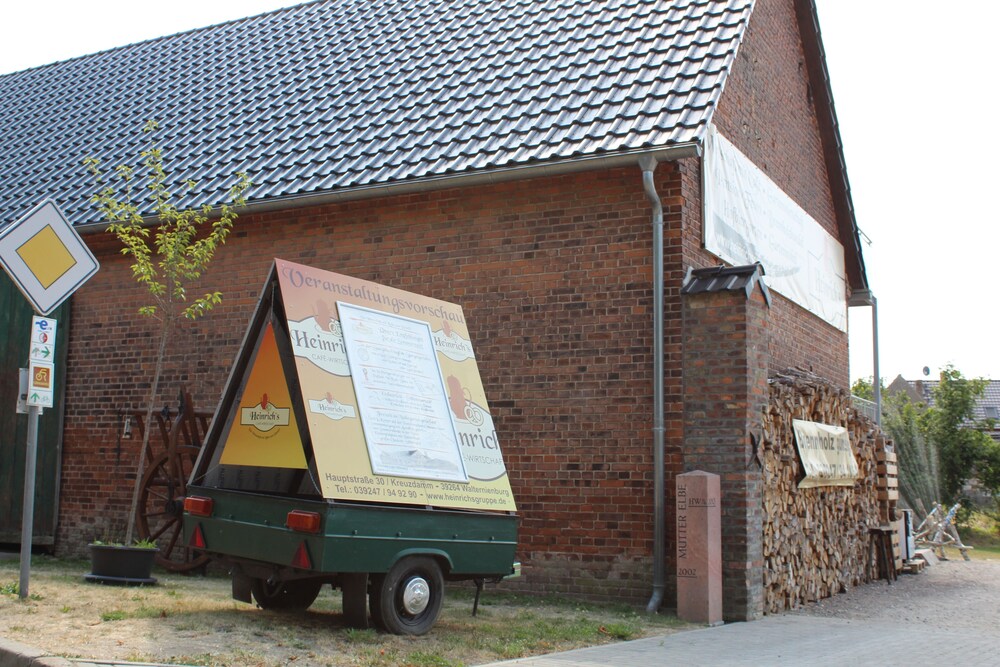 Heinrich's Pension & Cafe-Wirtschaft