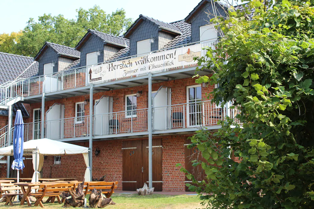 Heinrich's Pension & Cafe-Wirtschaft