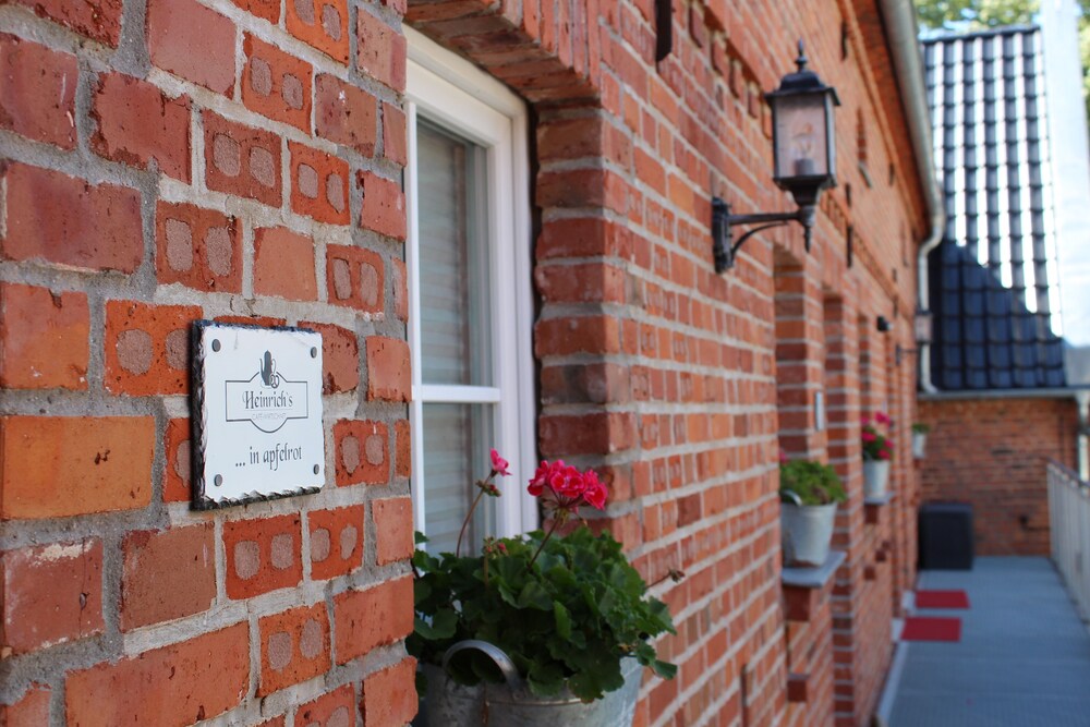 Heinrich's Pension & Cafe-Wirtschaft