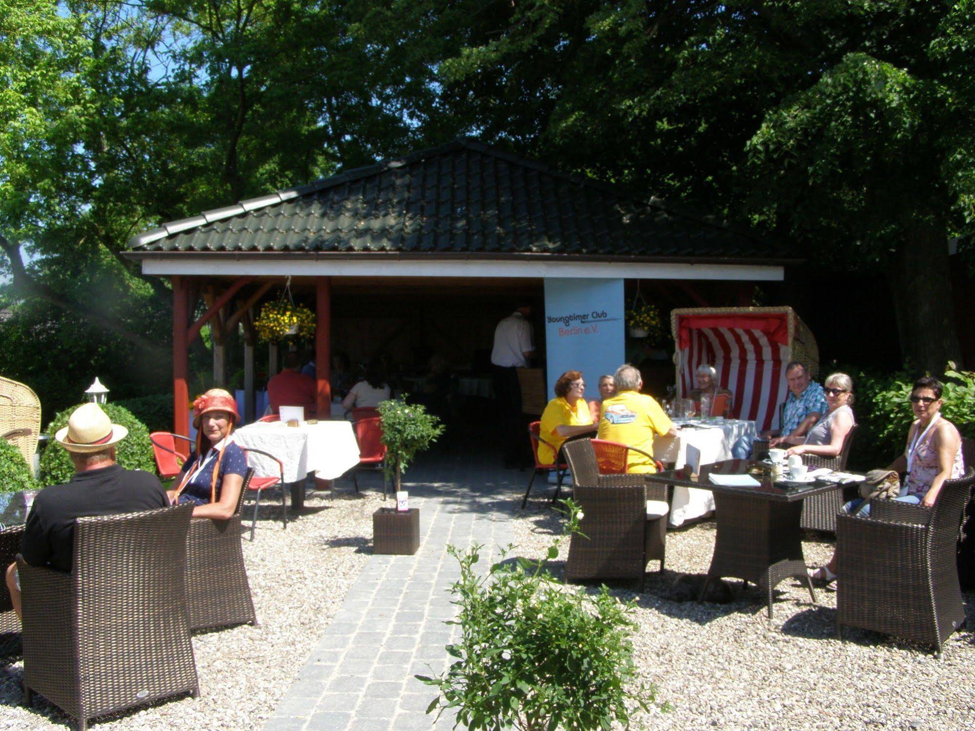 Hotel Fährhaus Niederkleveez