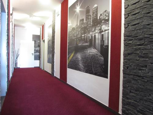 Hotel 108