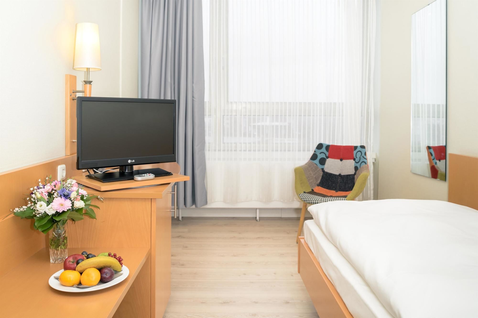 Hotel Astor Kiel By Campanile