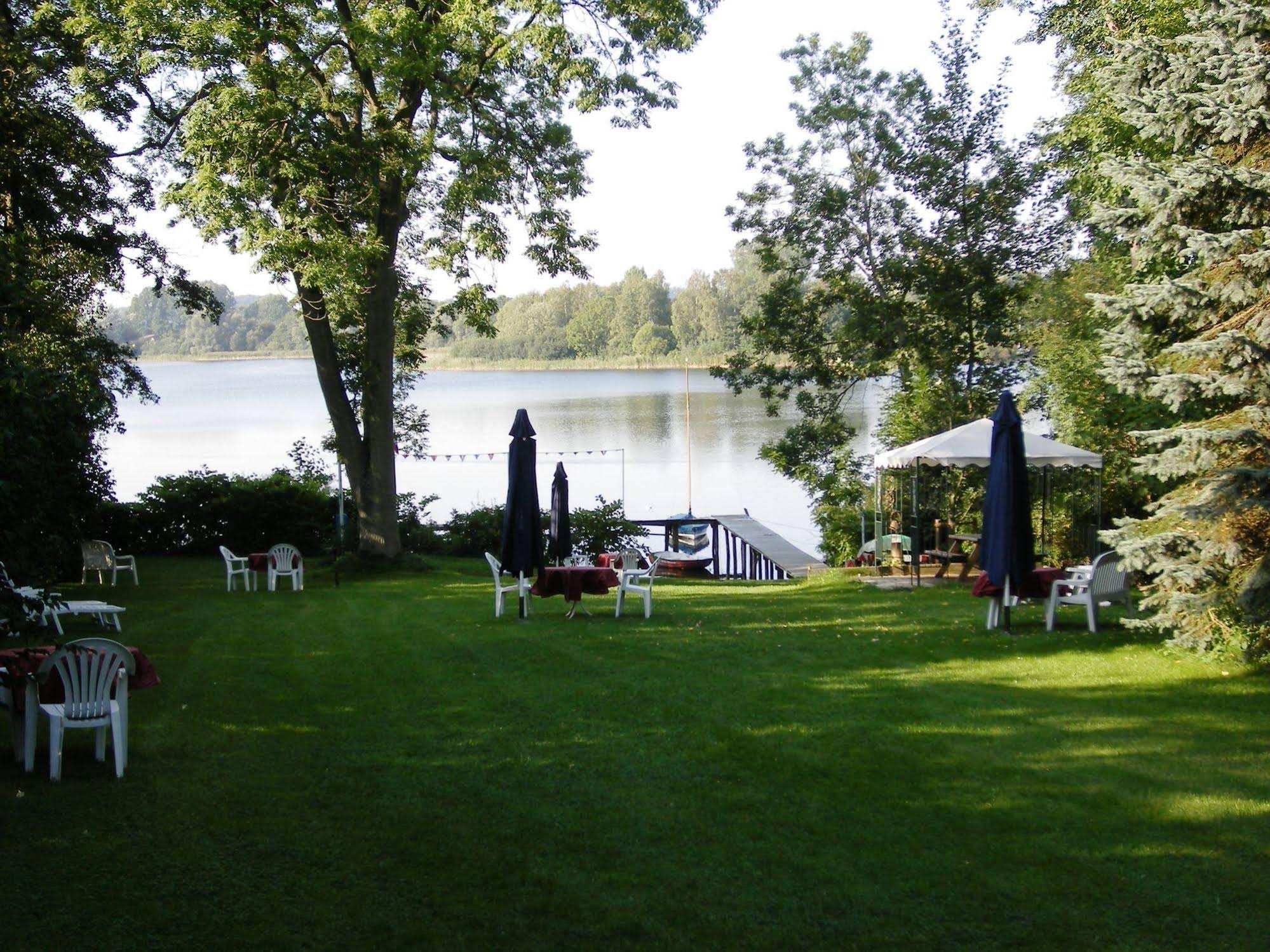 Parkhotel Seeufer