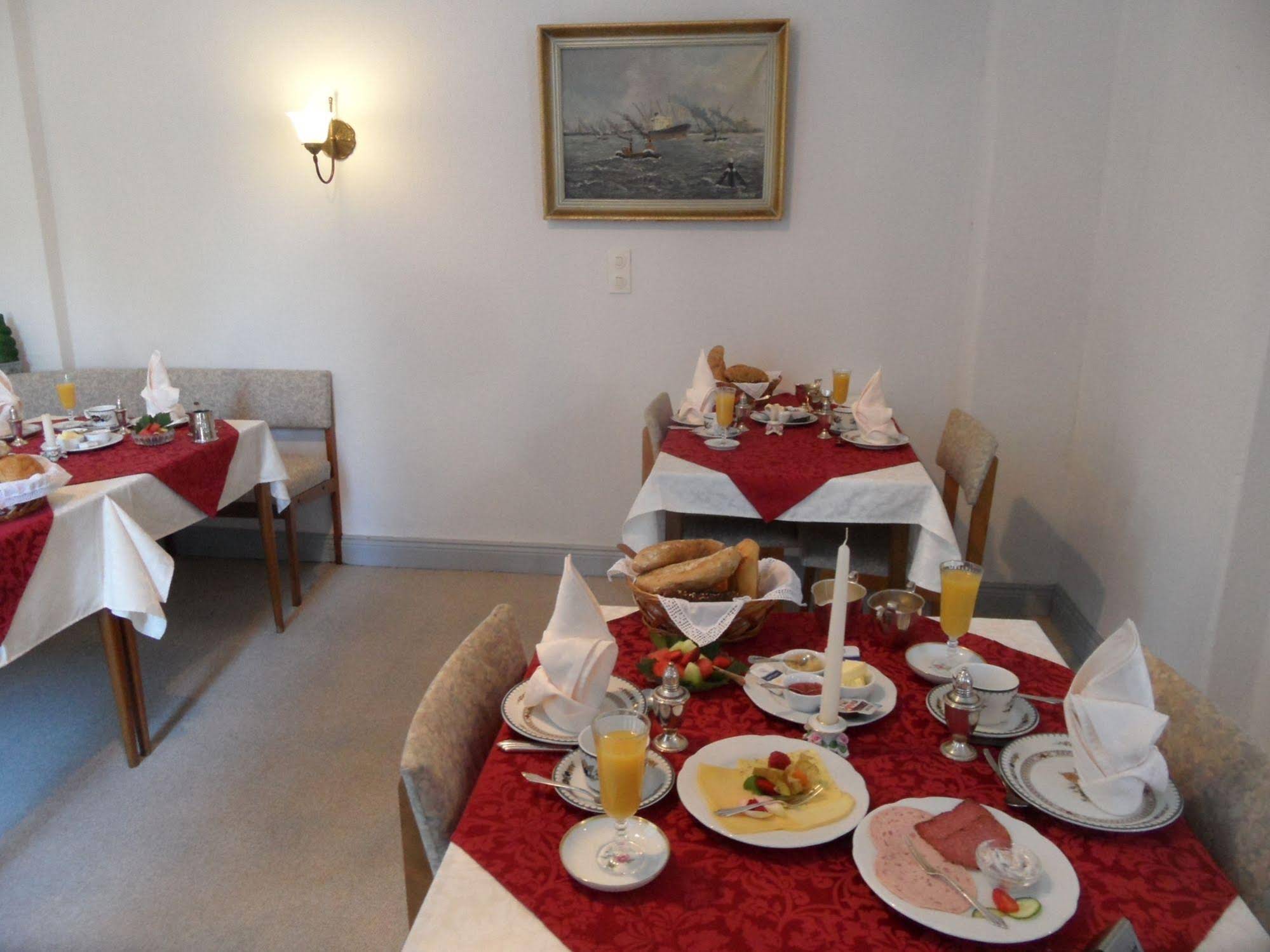 Parkhotel Seeufer