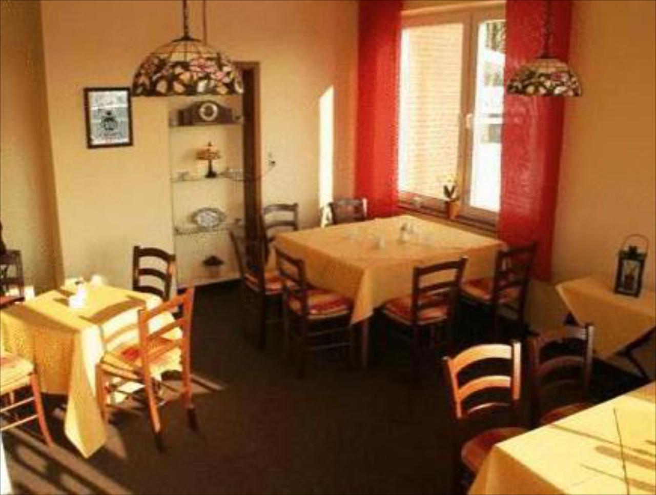 Land-gut-Hotel Rasthaus Schackendorf