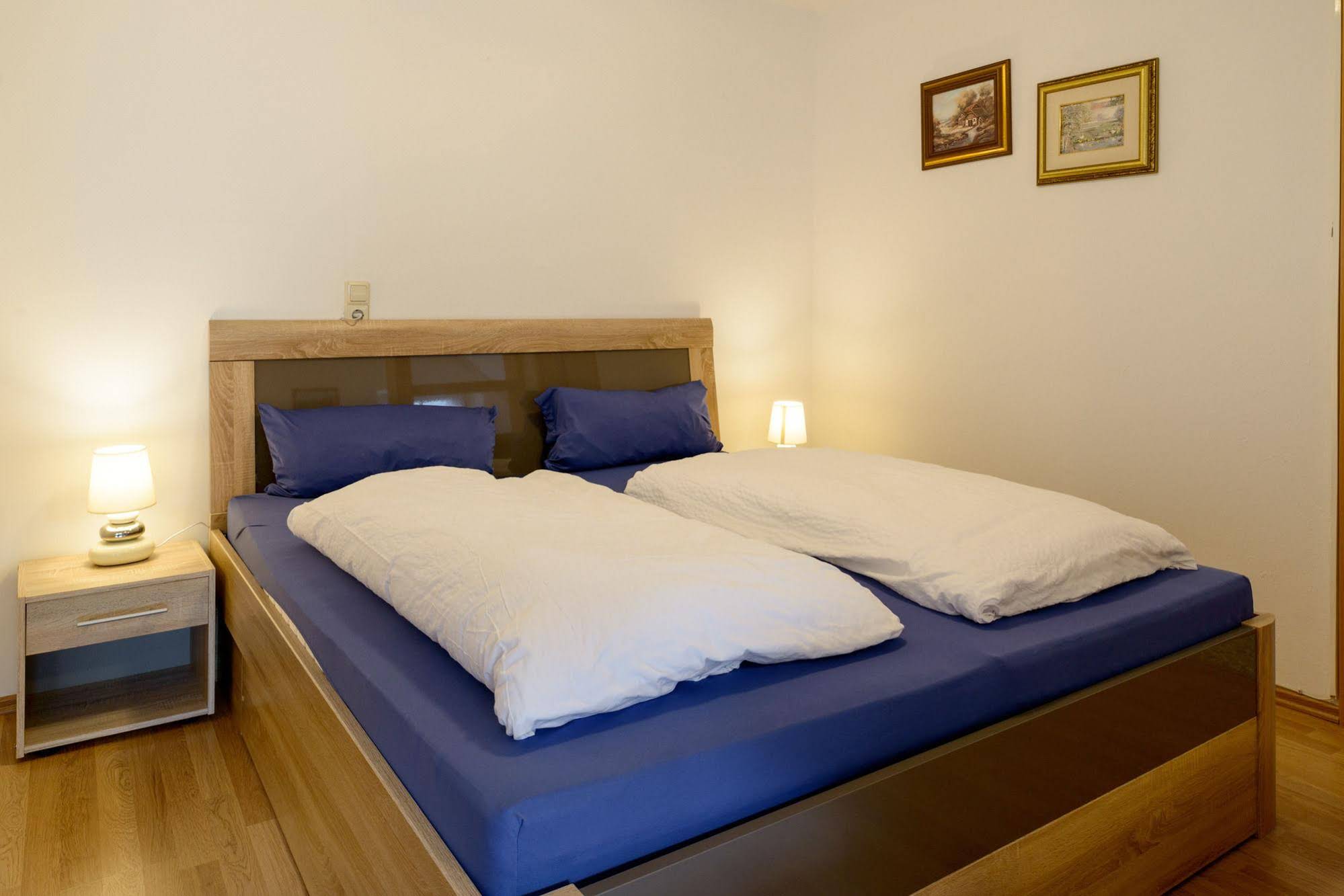 Zum letzten G'stehr - Black Forest River Side Hotel