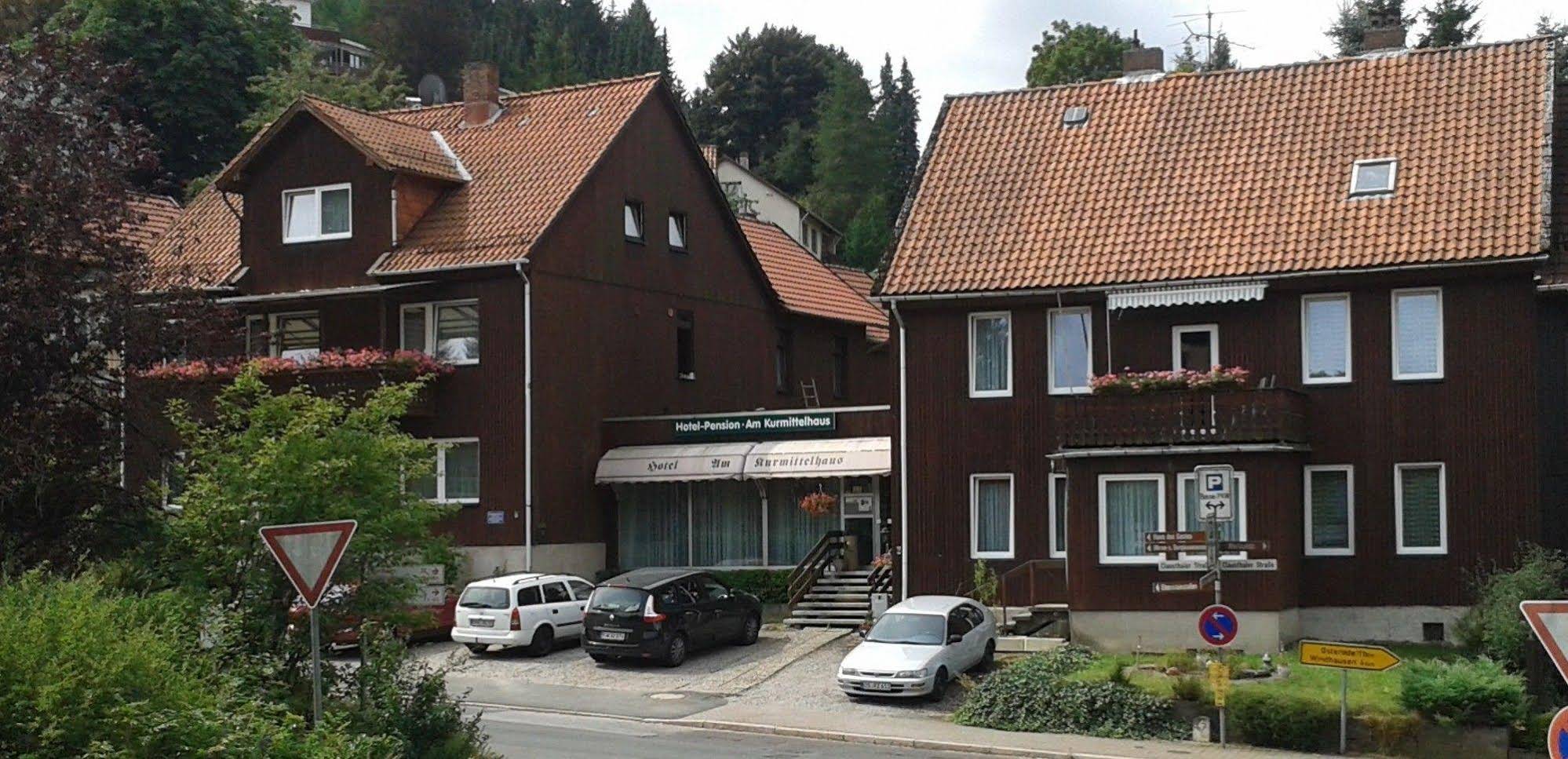 Am Kurmittelhaus