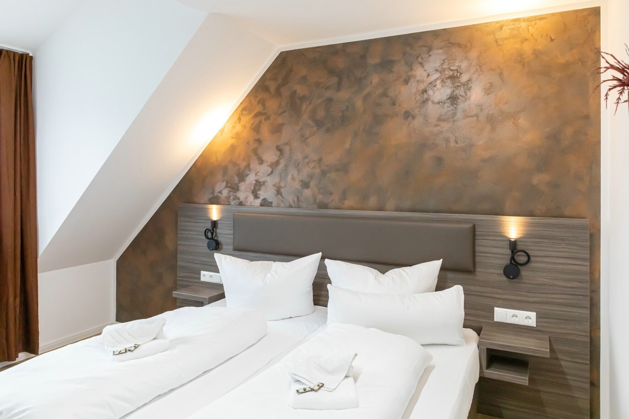 Central Hotel & Lounge