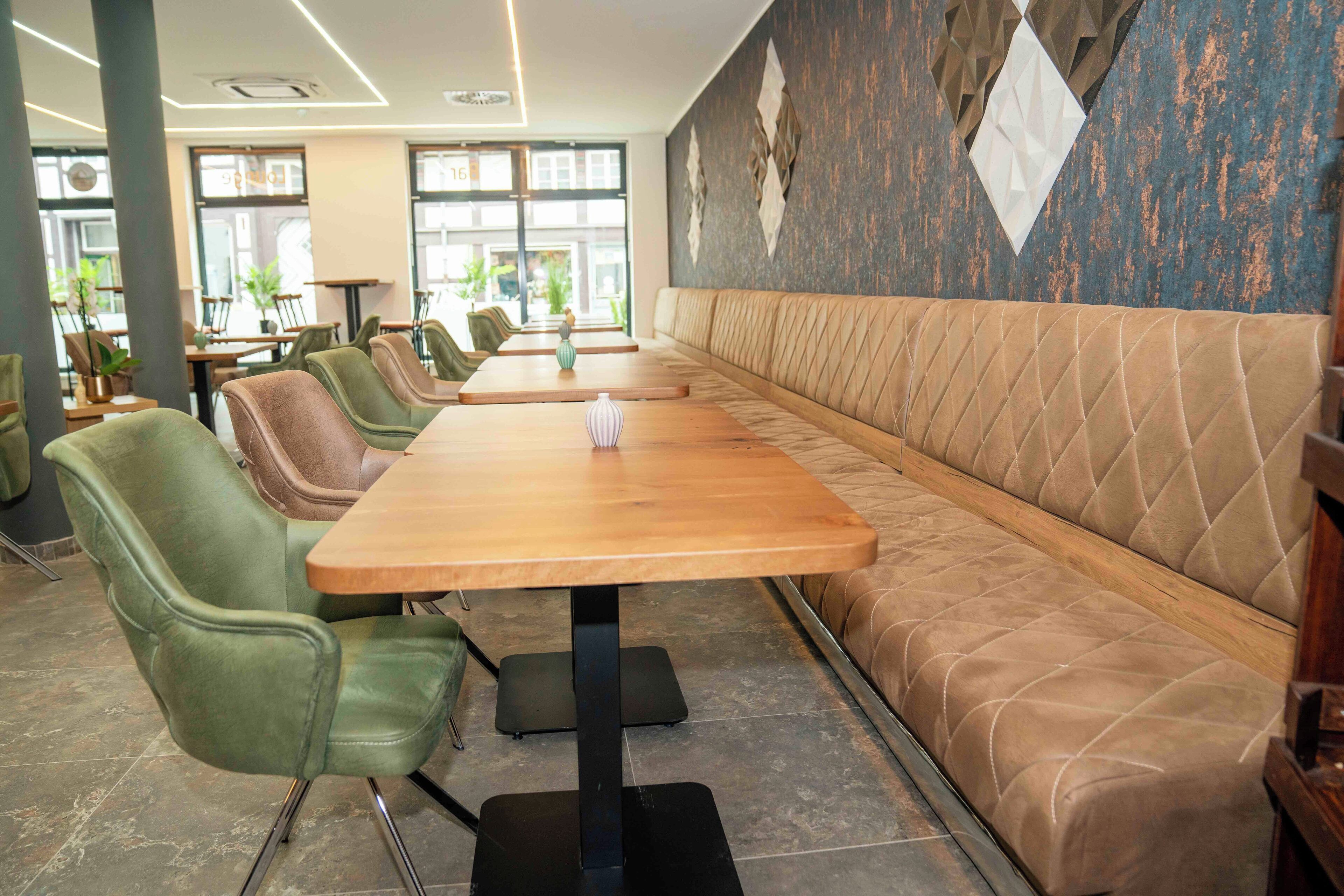 Central Hotel & Lounge