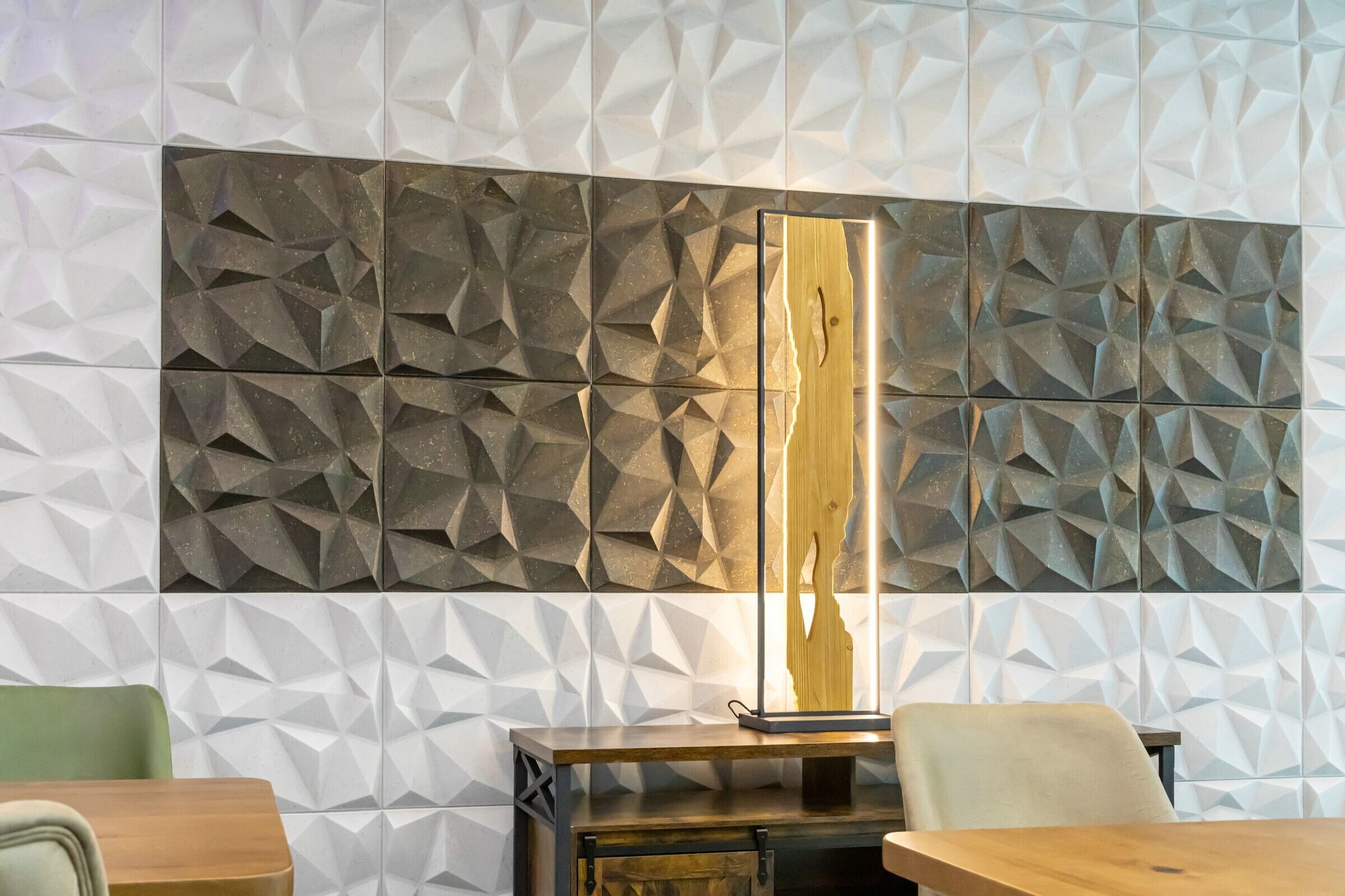 Central Hotel & Lounge