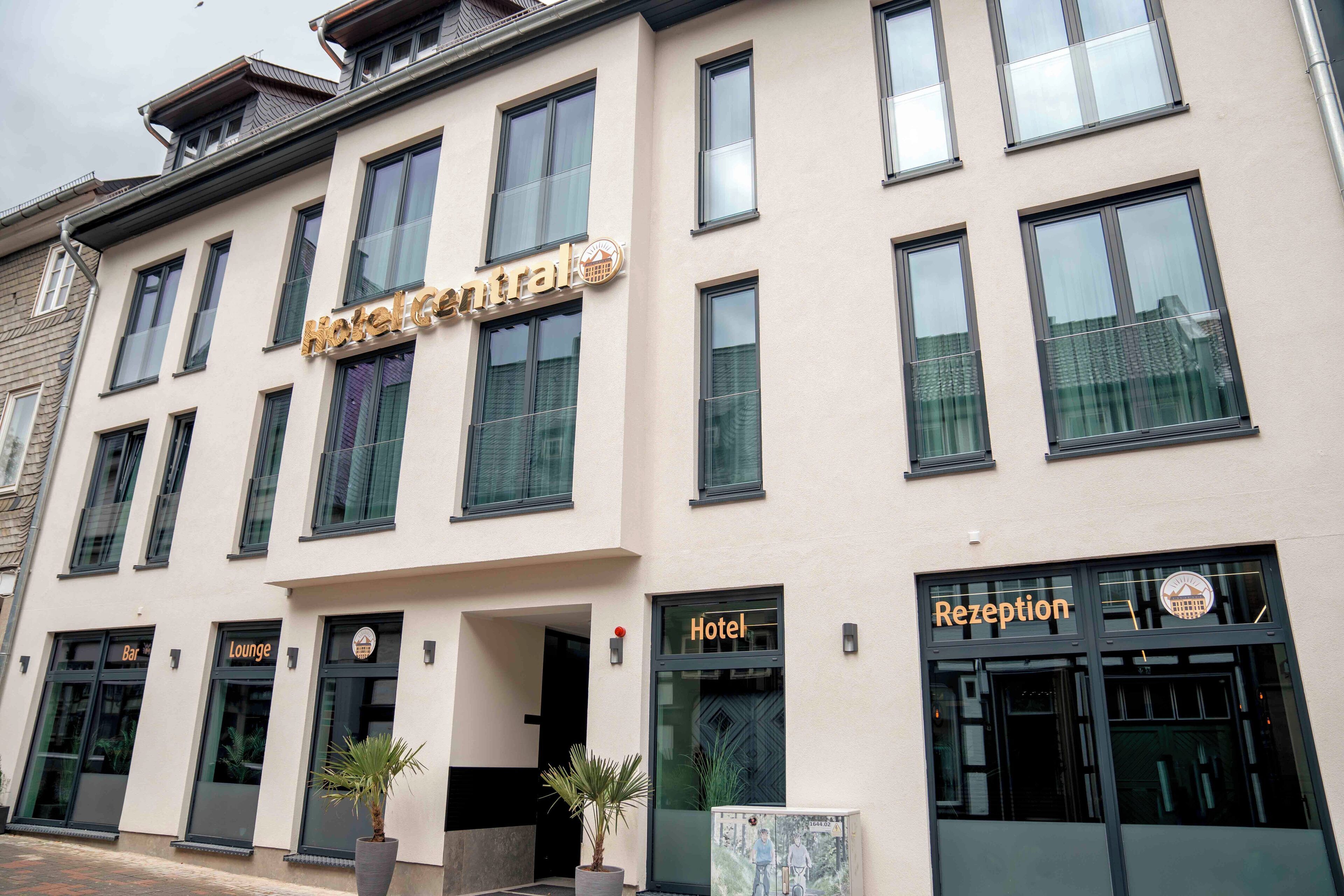 Central Hotel & Lounge