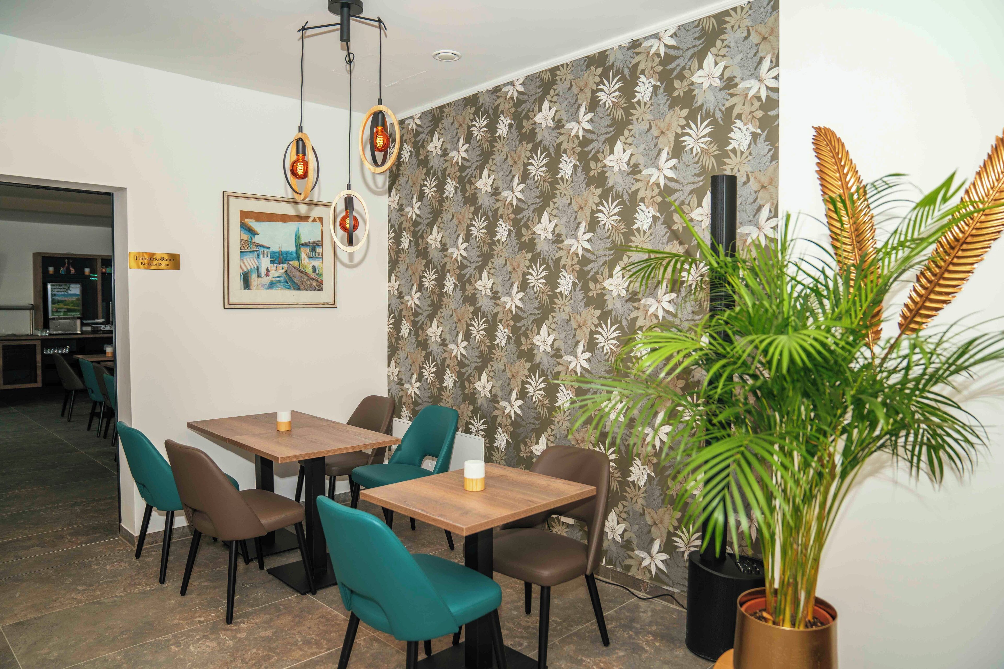 Central Hotel & Lounge