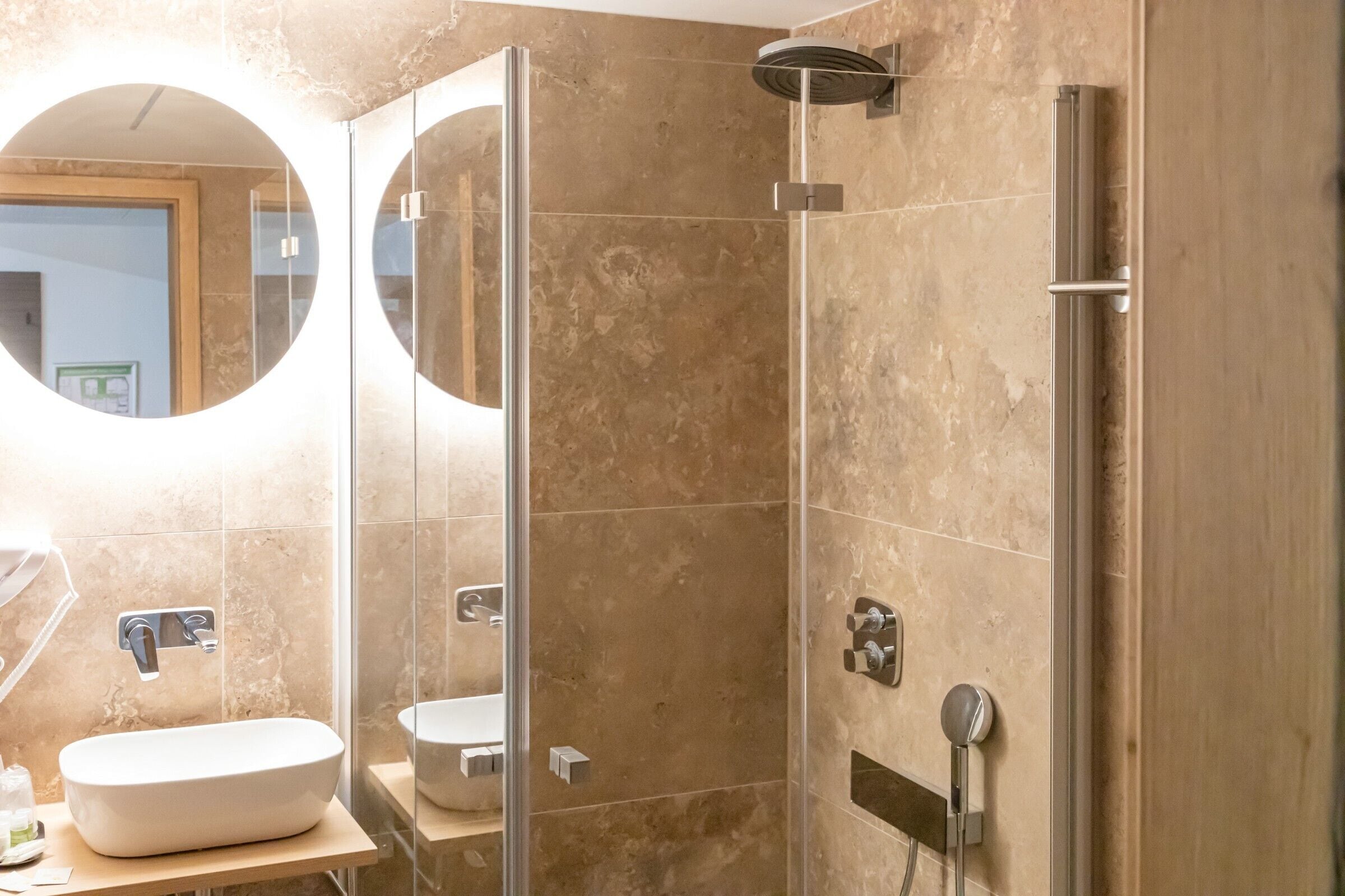 Central Hotel & Lounge