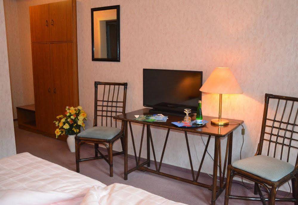 Hotel Restaurant Zur Hallenburg