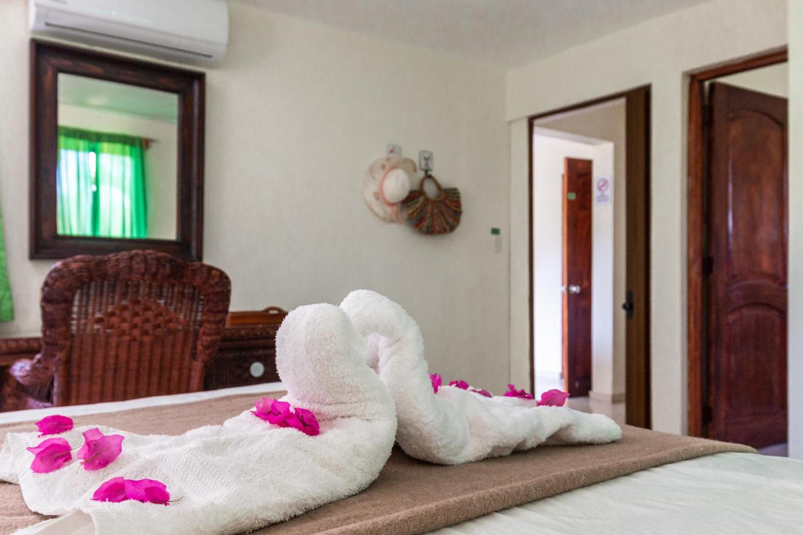 Riviera Punta Cana Eco Travelers House