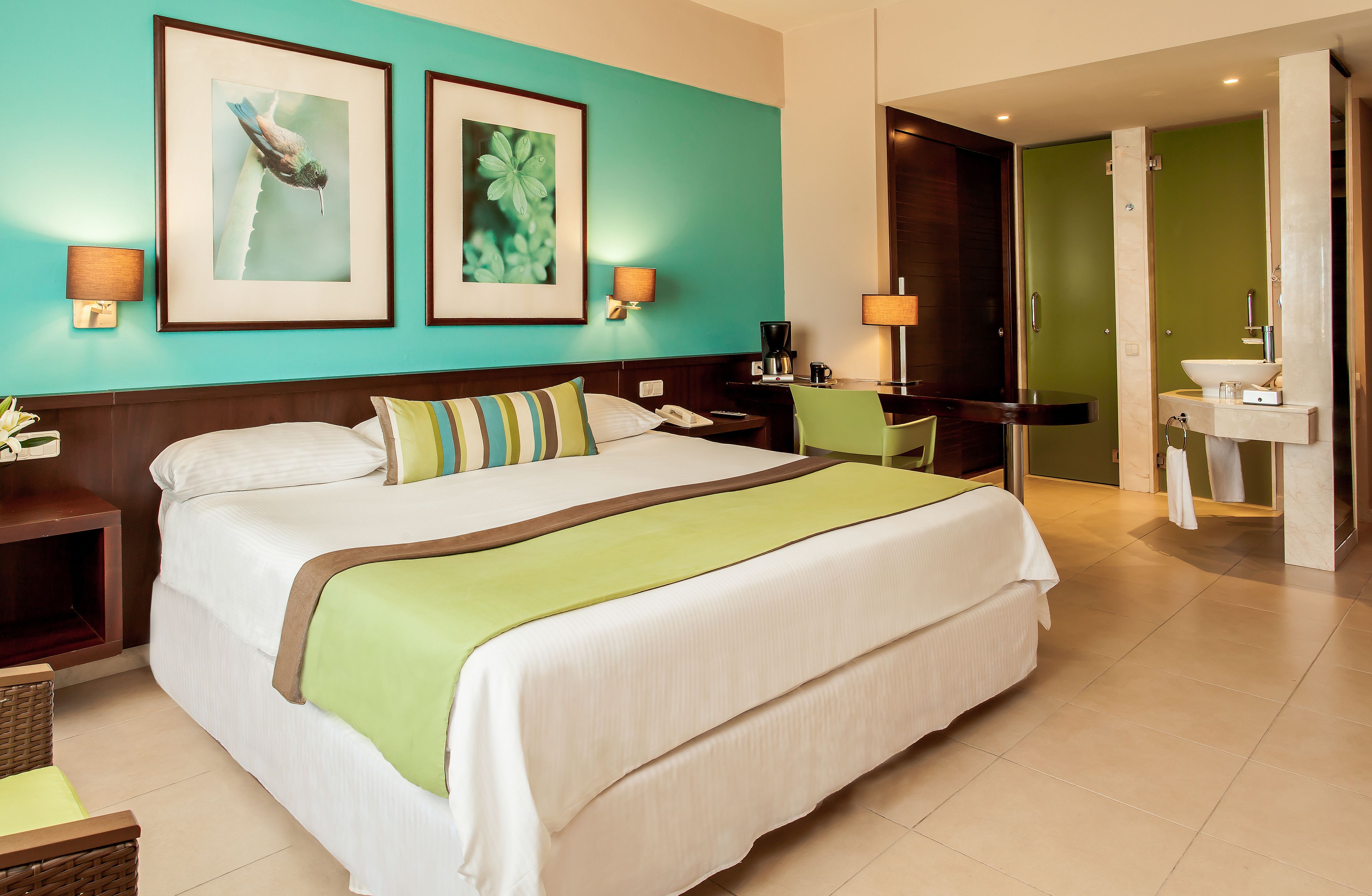 Whe Bavaro
