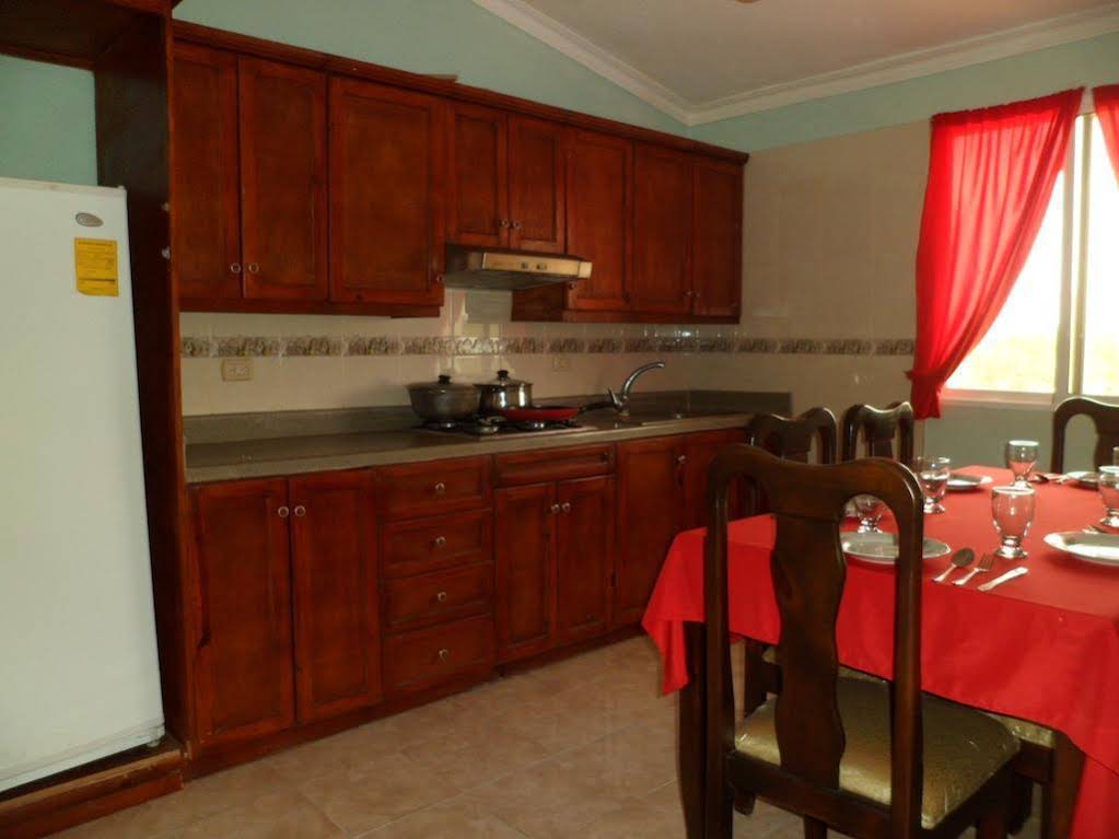 Apartahotel Villa Facal