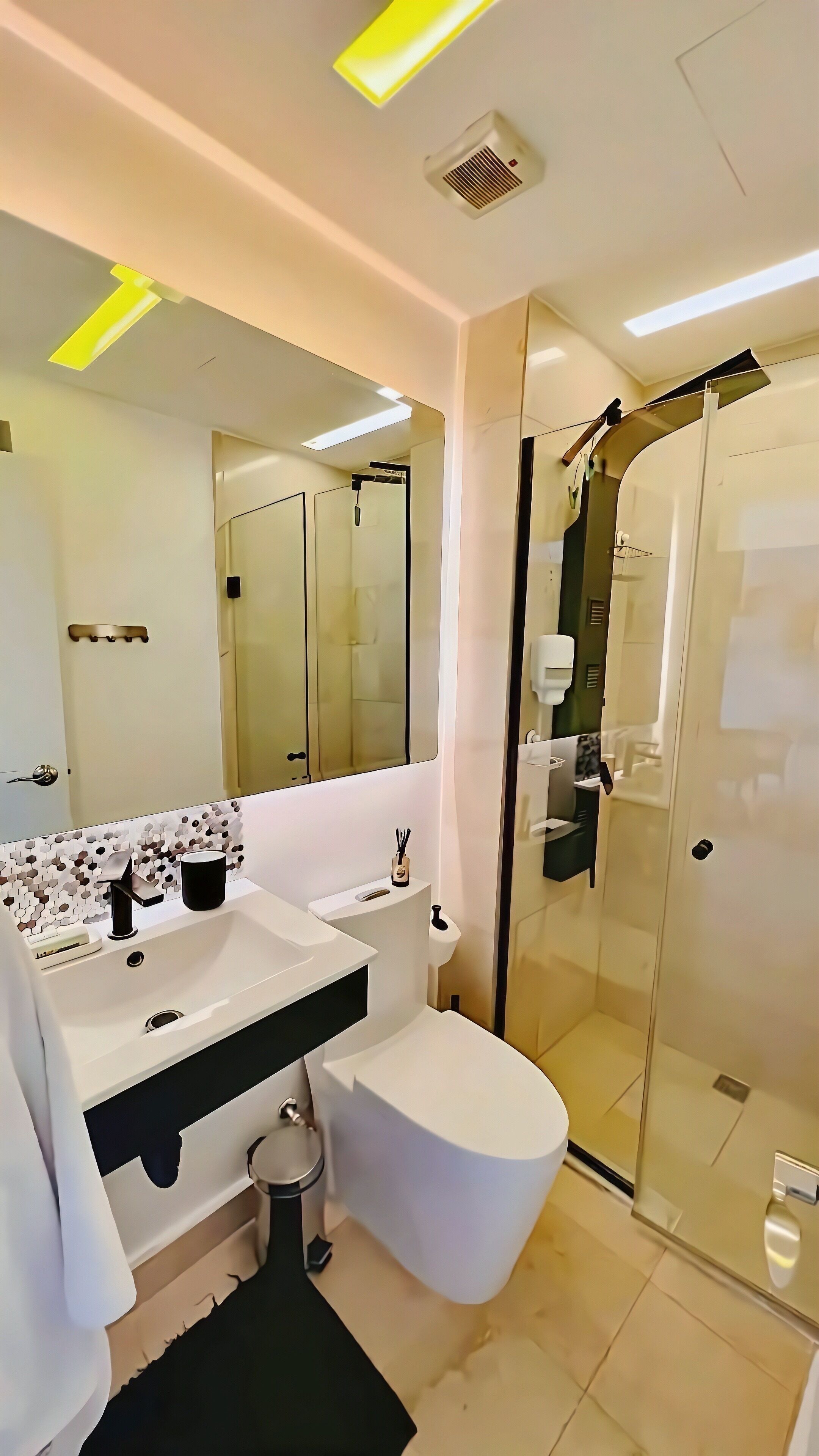 Coral House by CanaBay Hotels