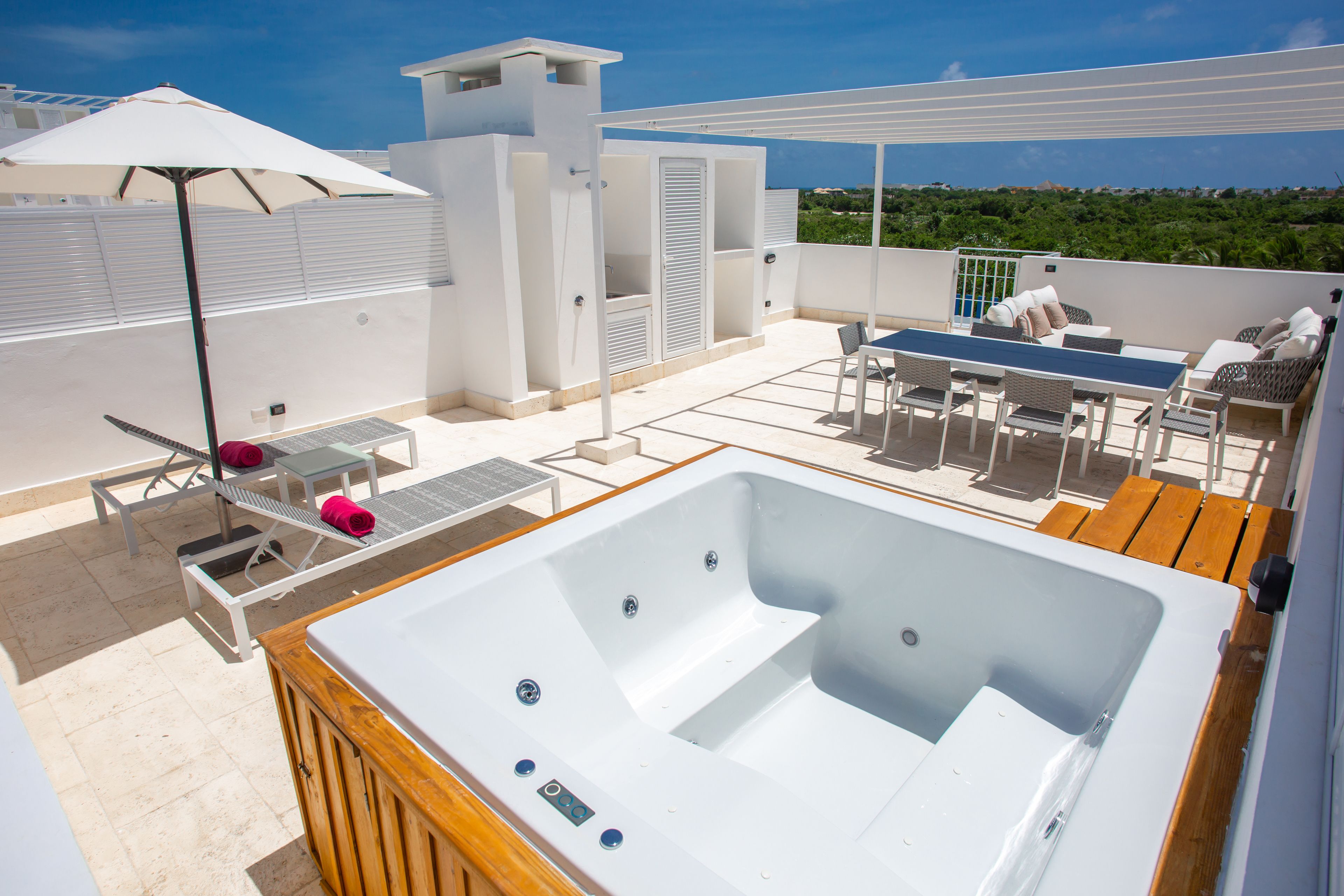 Coral House by CanaBay Hotels