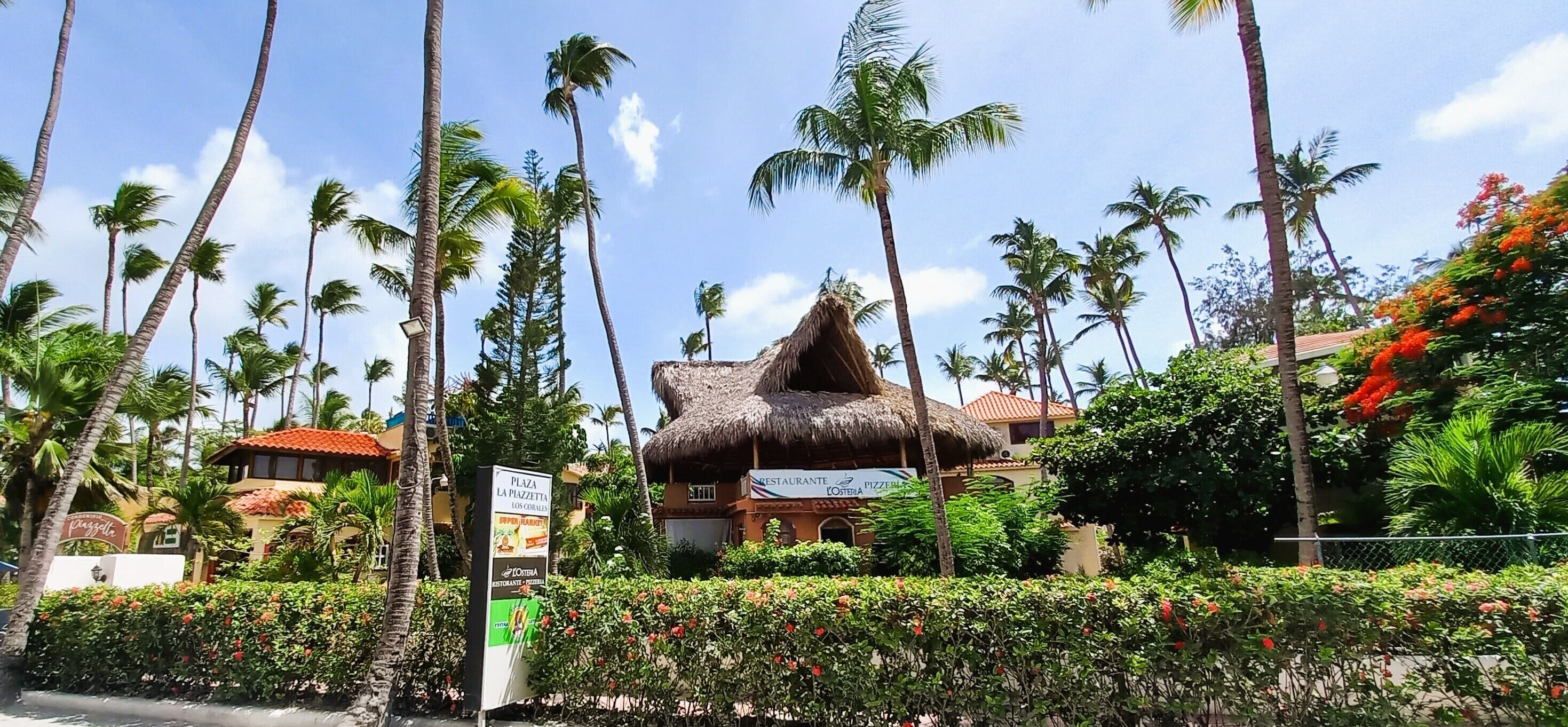 La Piazzetta Suites
