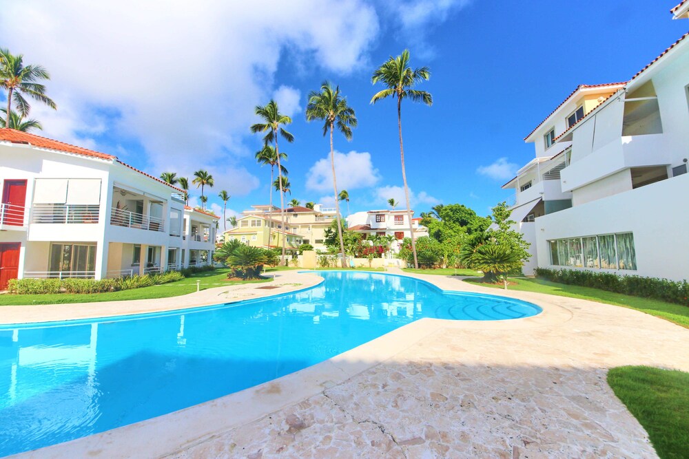 Los Corales Village - Las Terrazas Condo