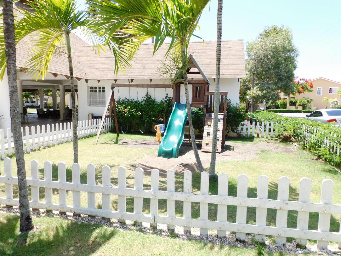 Villa Caracol Ideal Families