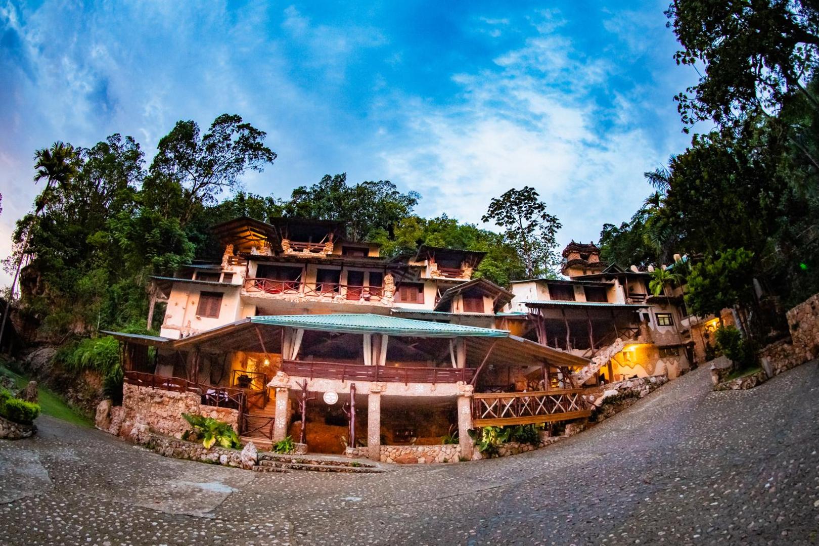 Altos de Caño Hondo