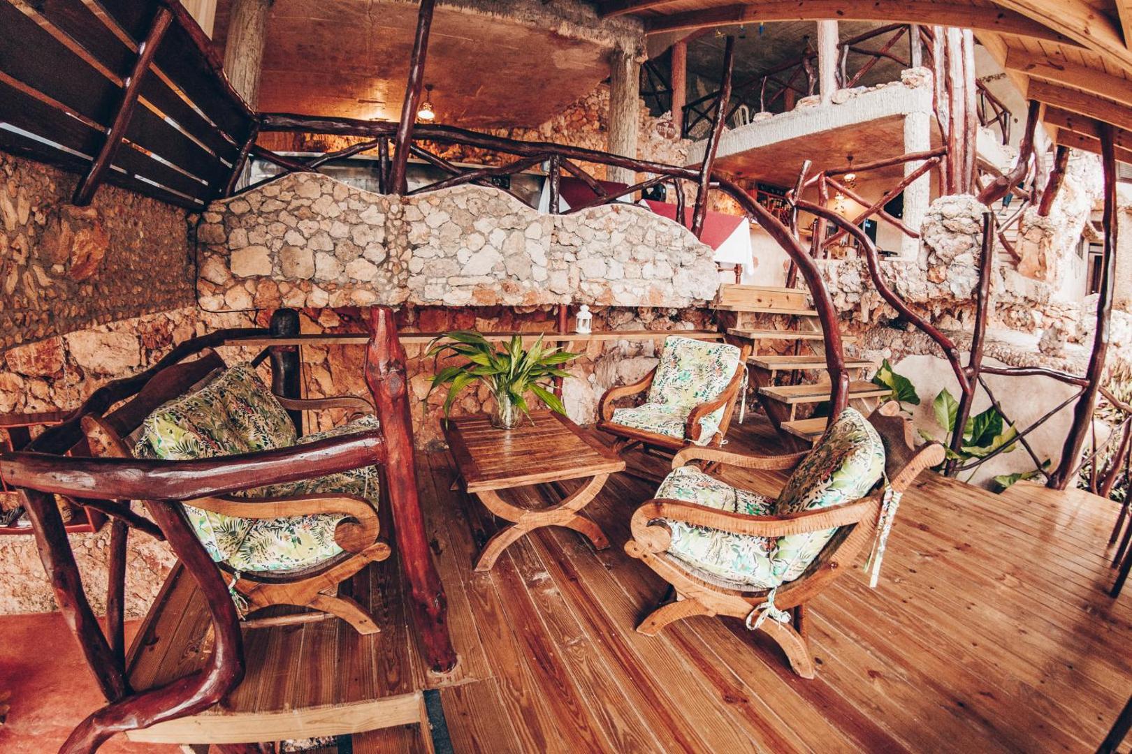 Altos de Caño Hondo