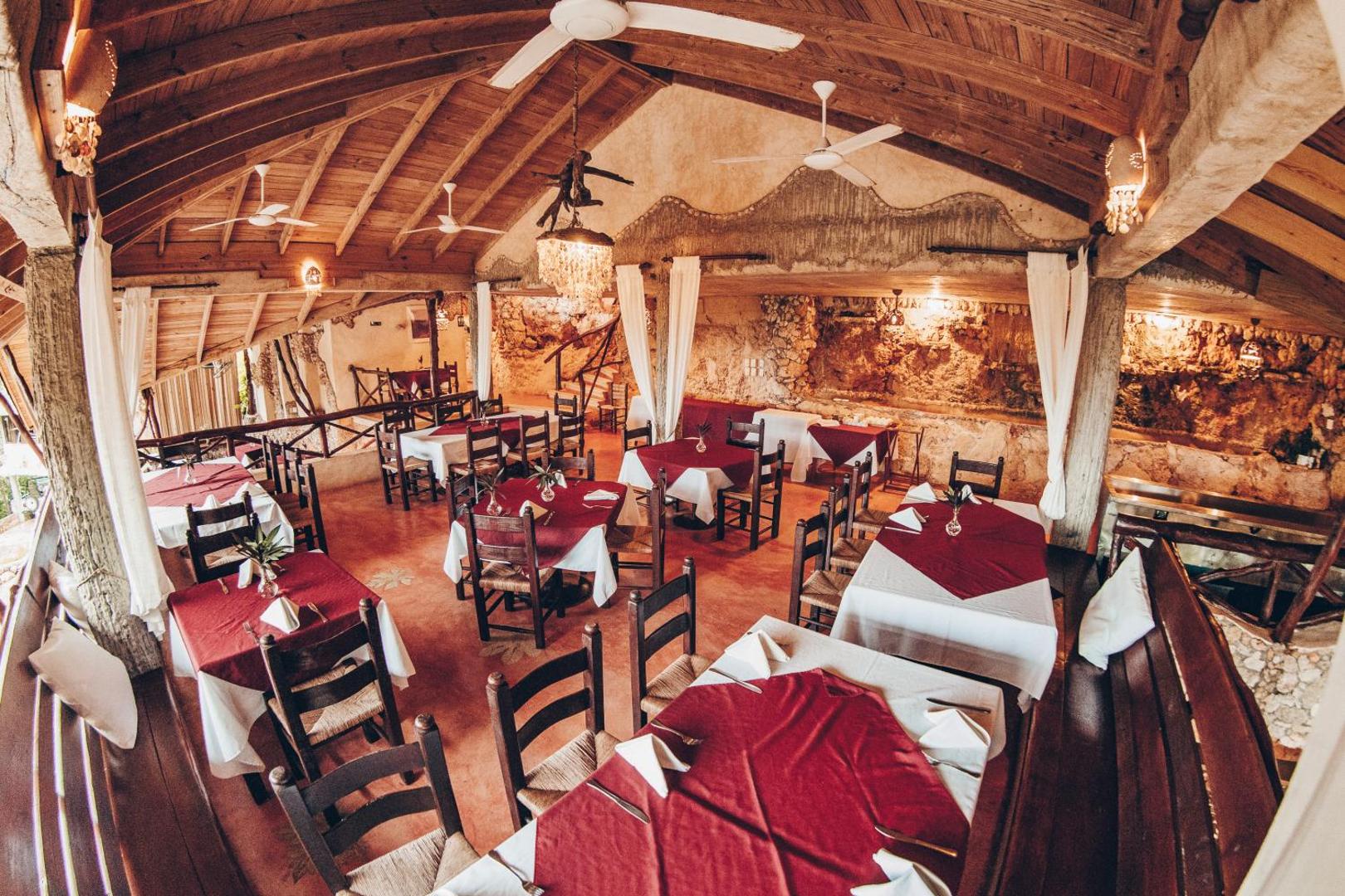 Altos de Caño Hondo