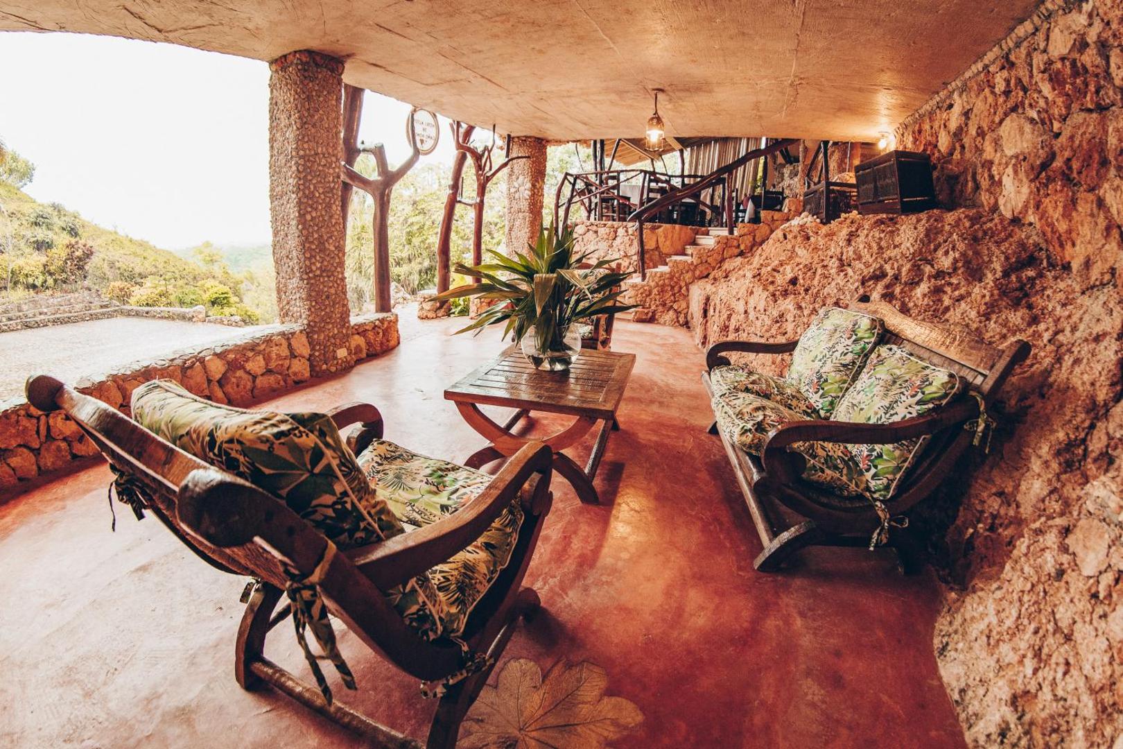 Altos de Caño Hondo