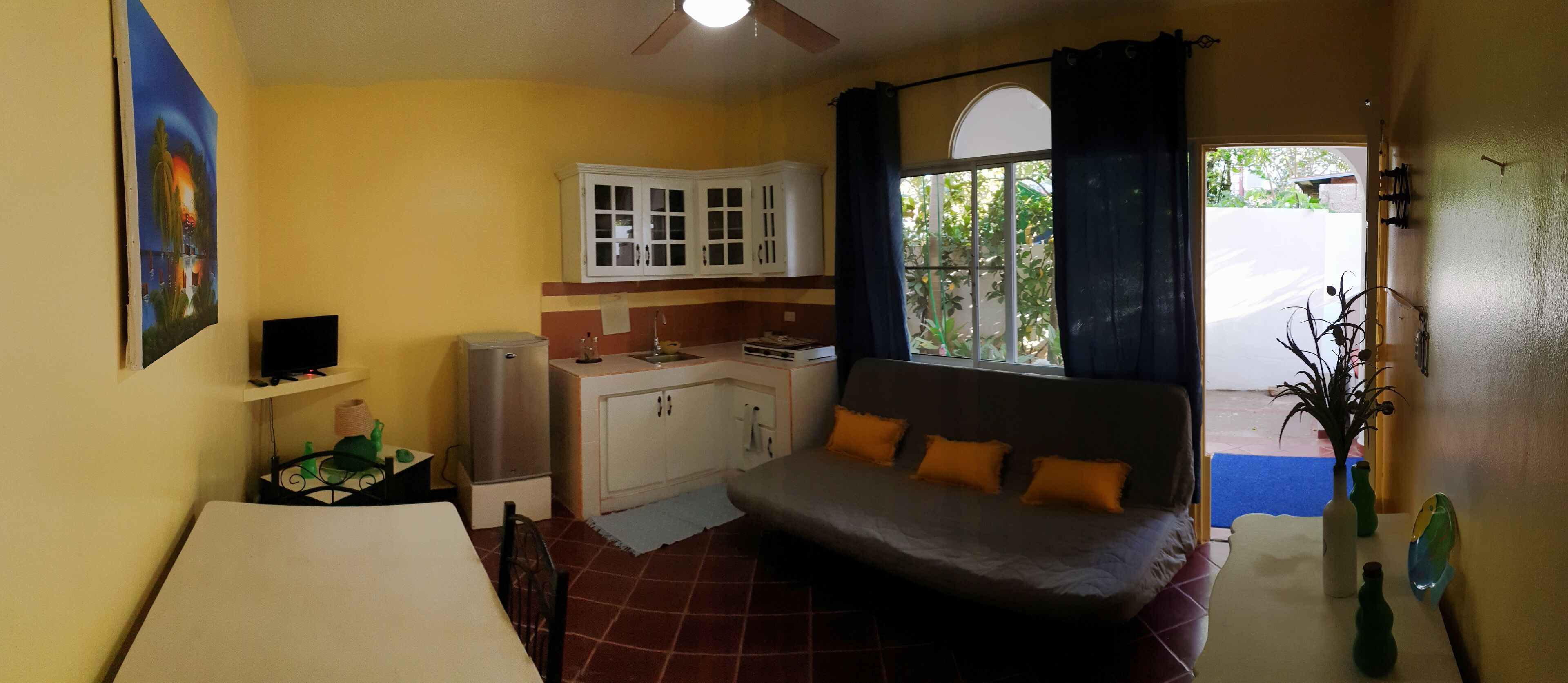 Playa Blanca Bed & Breakfast